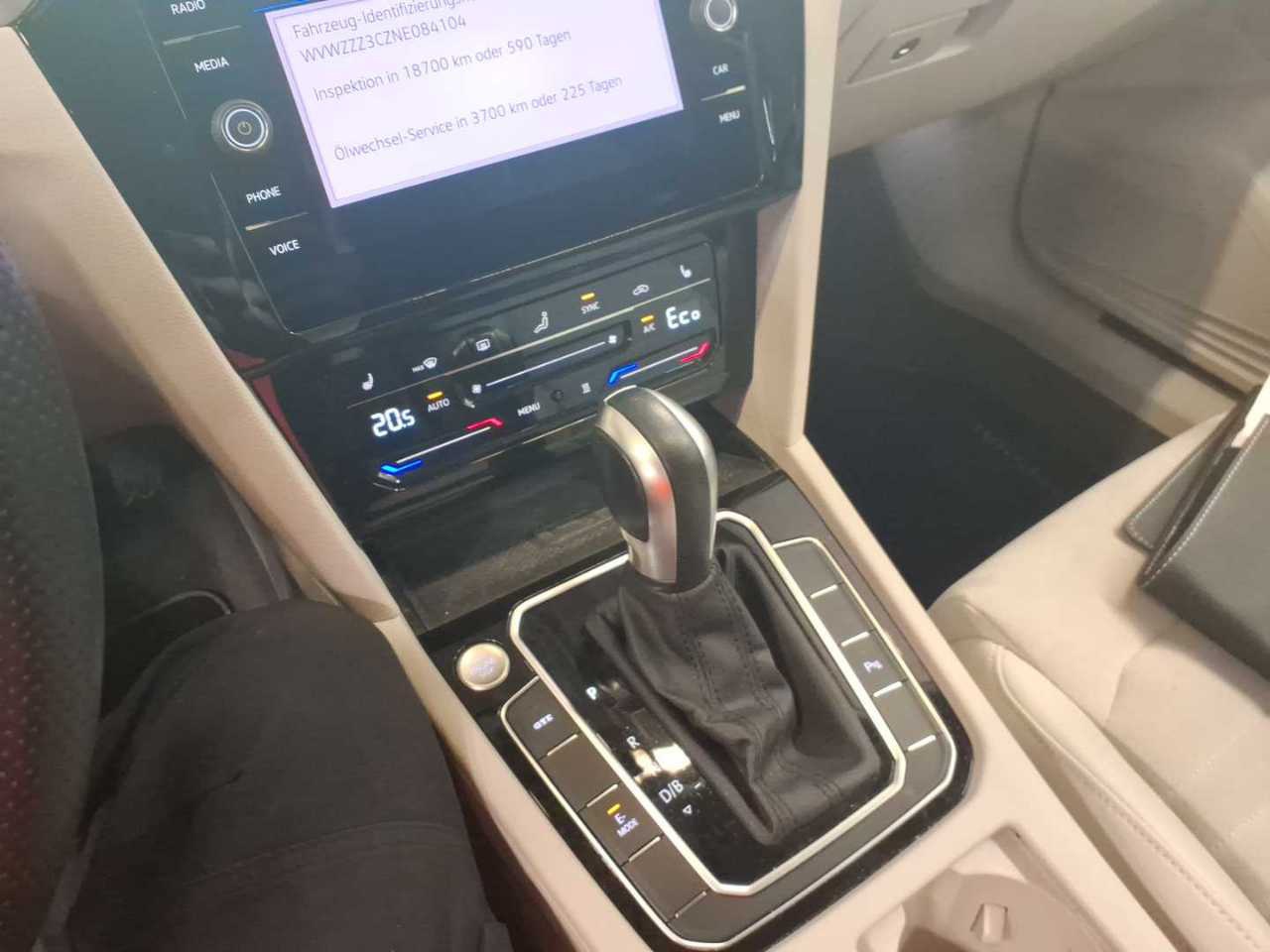 Volkswagen Passat Variant GTE 1.4 TSI NAVI KLIMA LED RADIO MFL 11