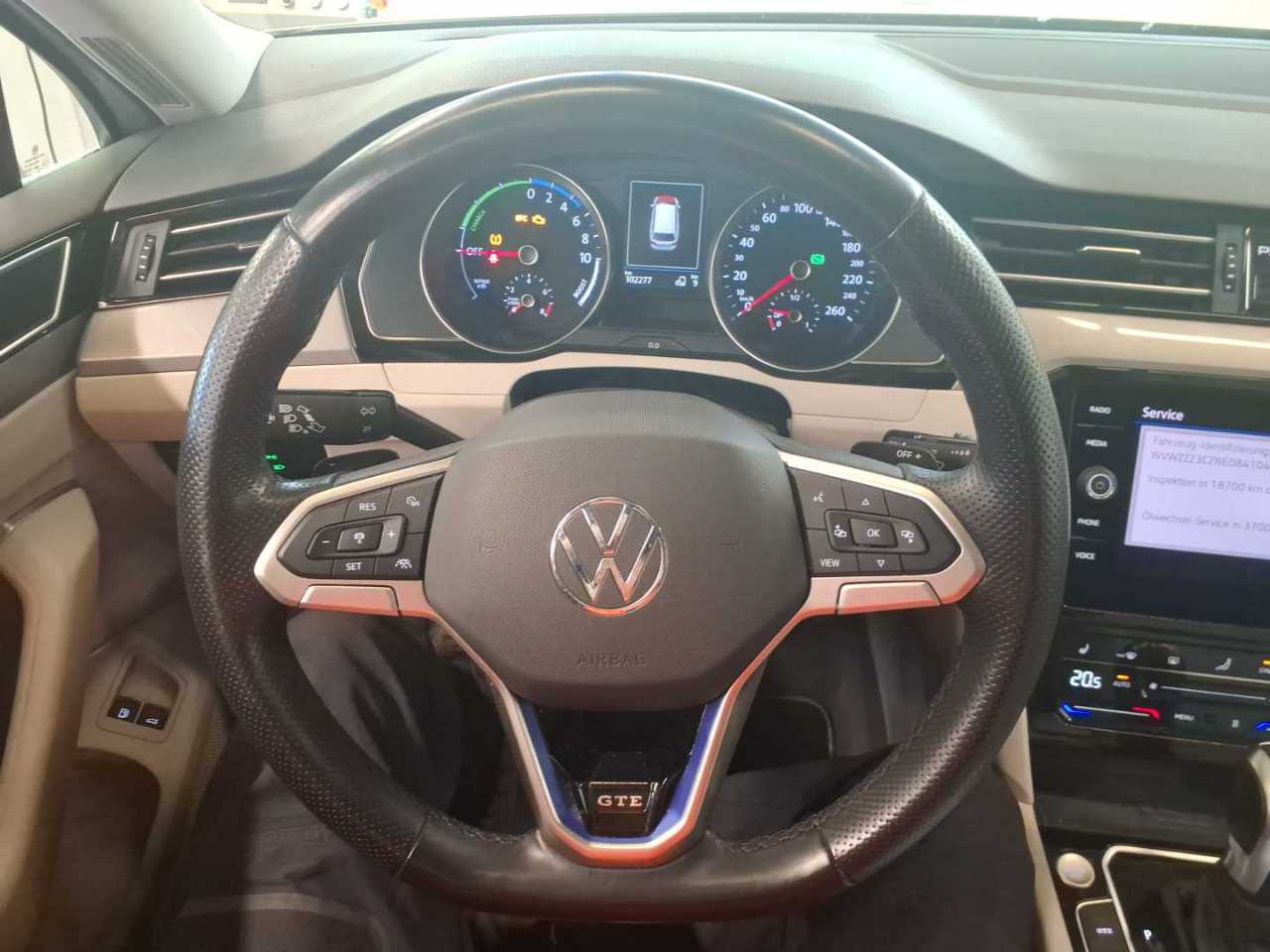 Volkswagen Passat Variant GTE 1.4 TSI NAVI KLIMA LED RADIO MFL 10
