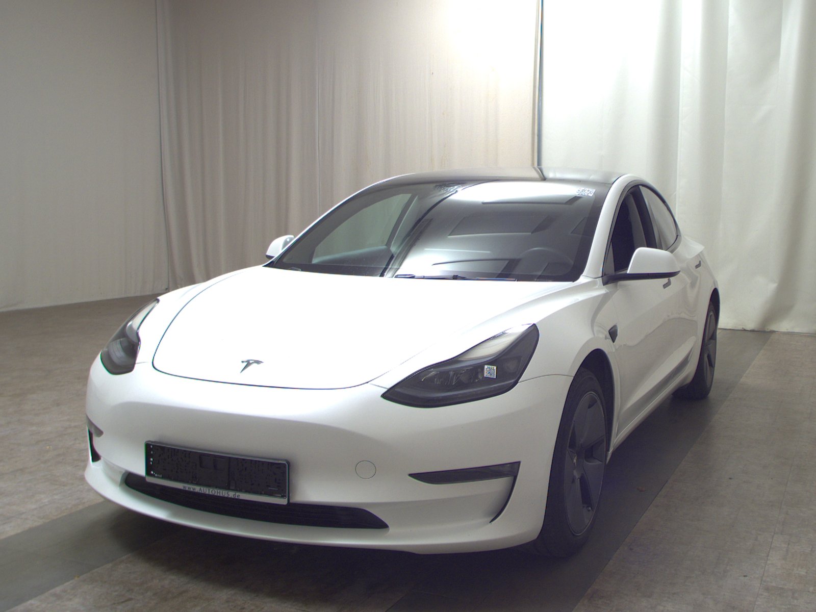 Tesla Model 3 Leder Navi LED 2