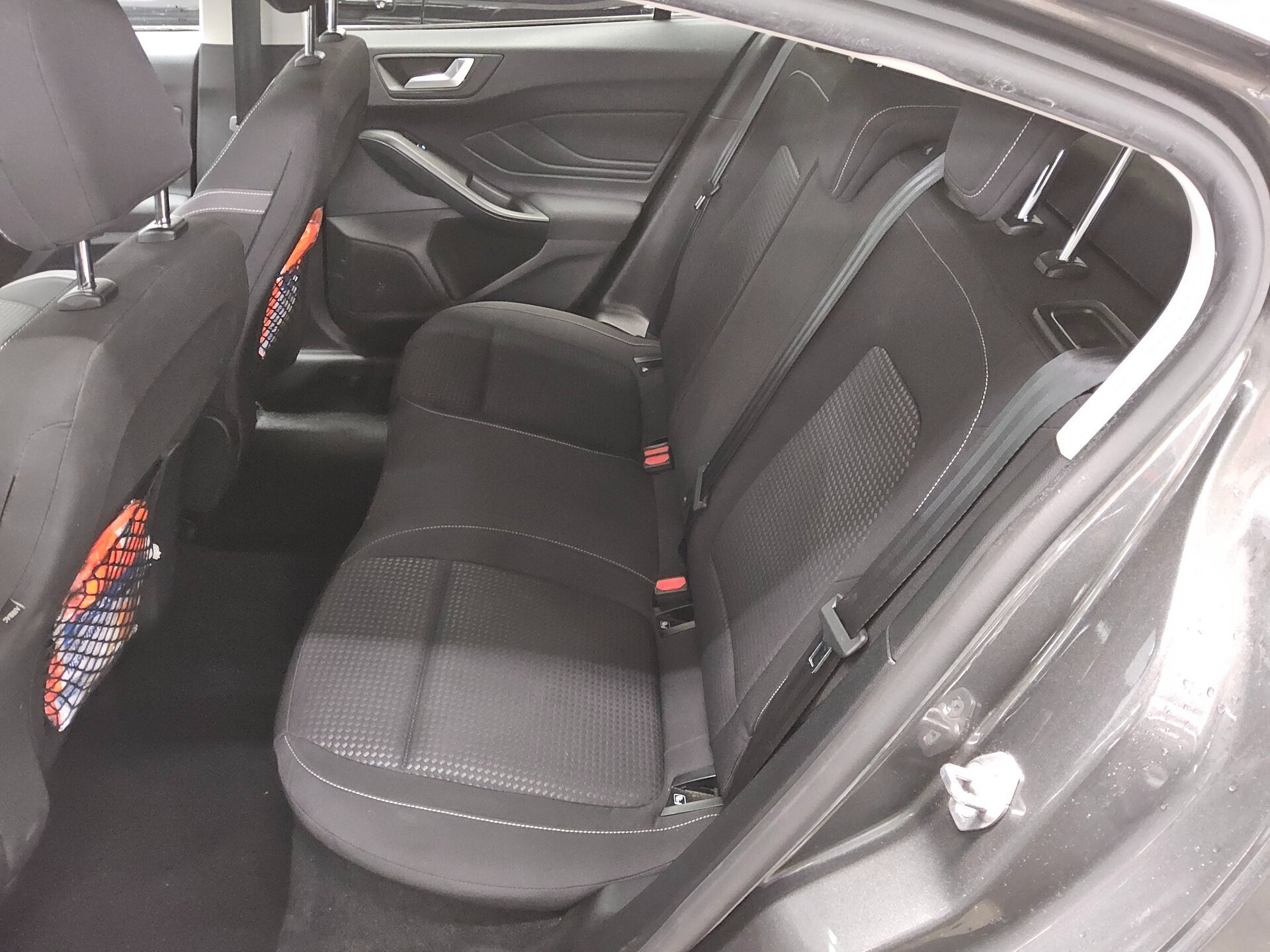 Ford Focus 2.0 EB Cool&Connect Navi LED AHK RFK SHZ 12