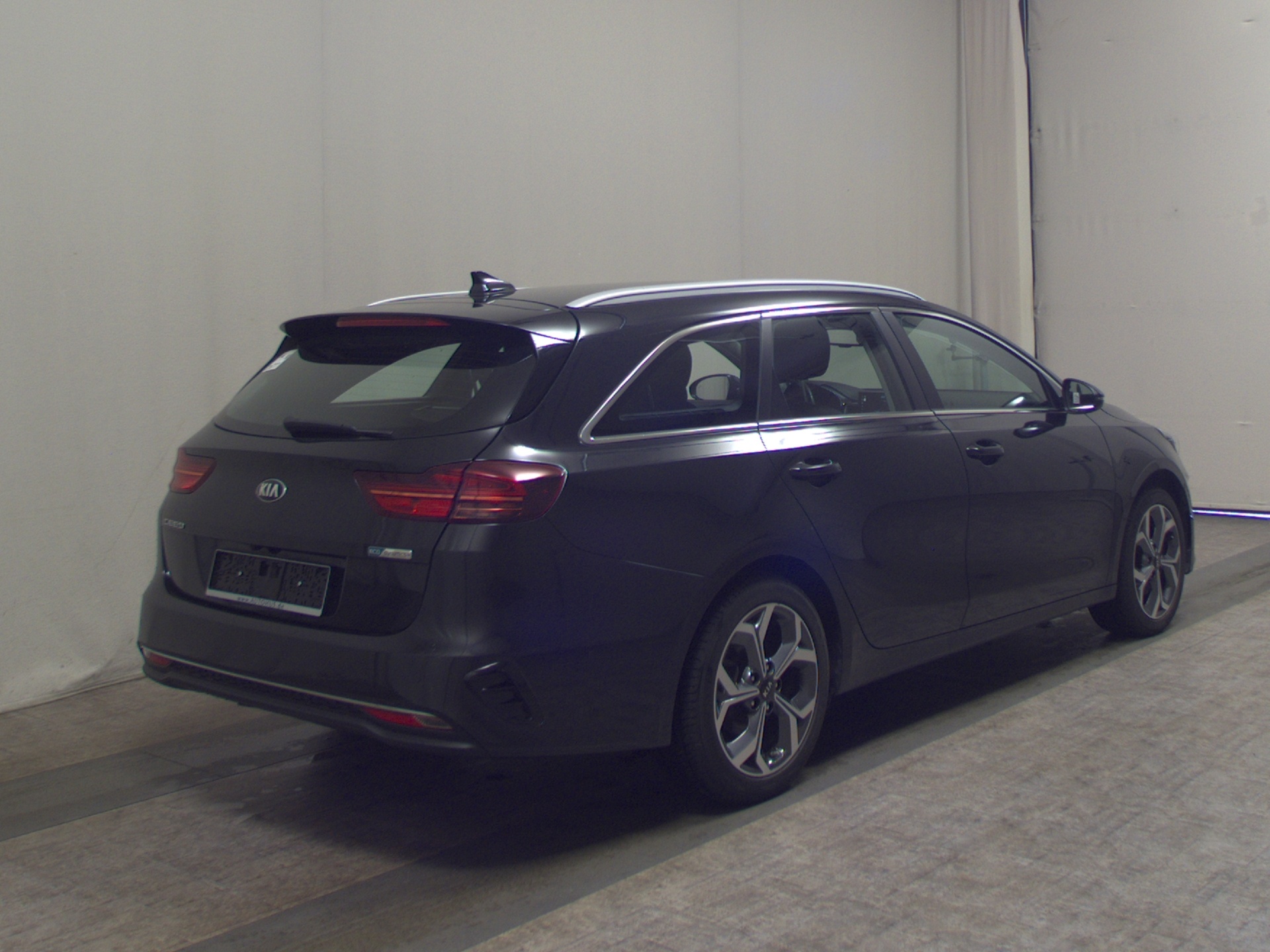 Kia cee'd 1.6 CRDI Spirit Navi LED JBL Sound RFK AHK 4
