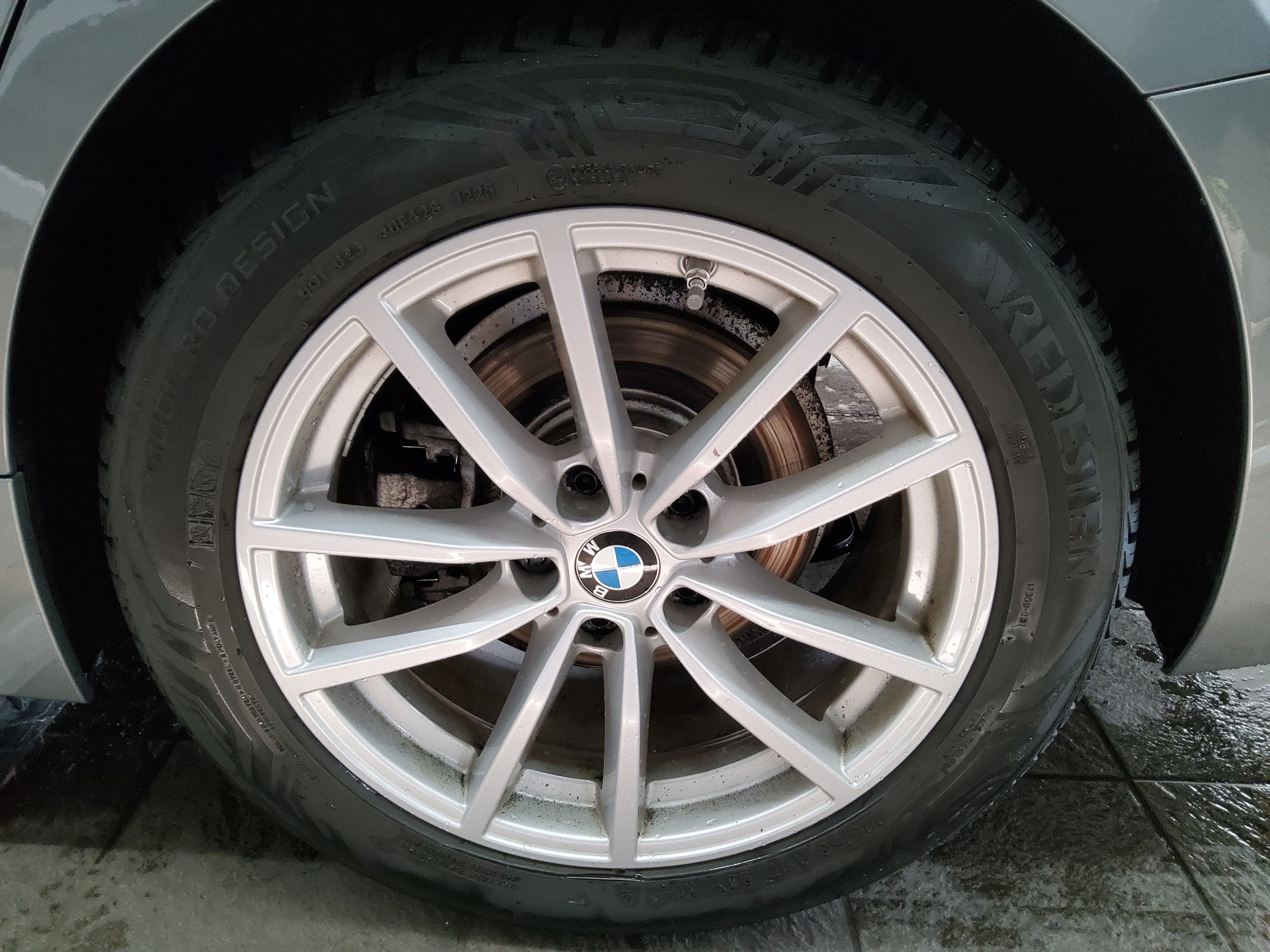 BMW 318iA Navi LED LC-Pro Curved HuD Rückfahrkamera 11