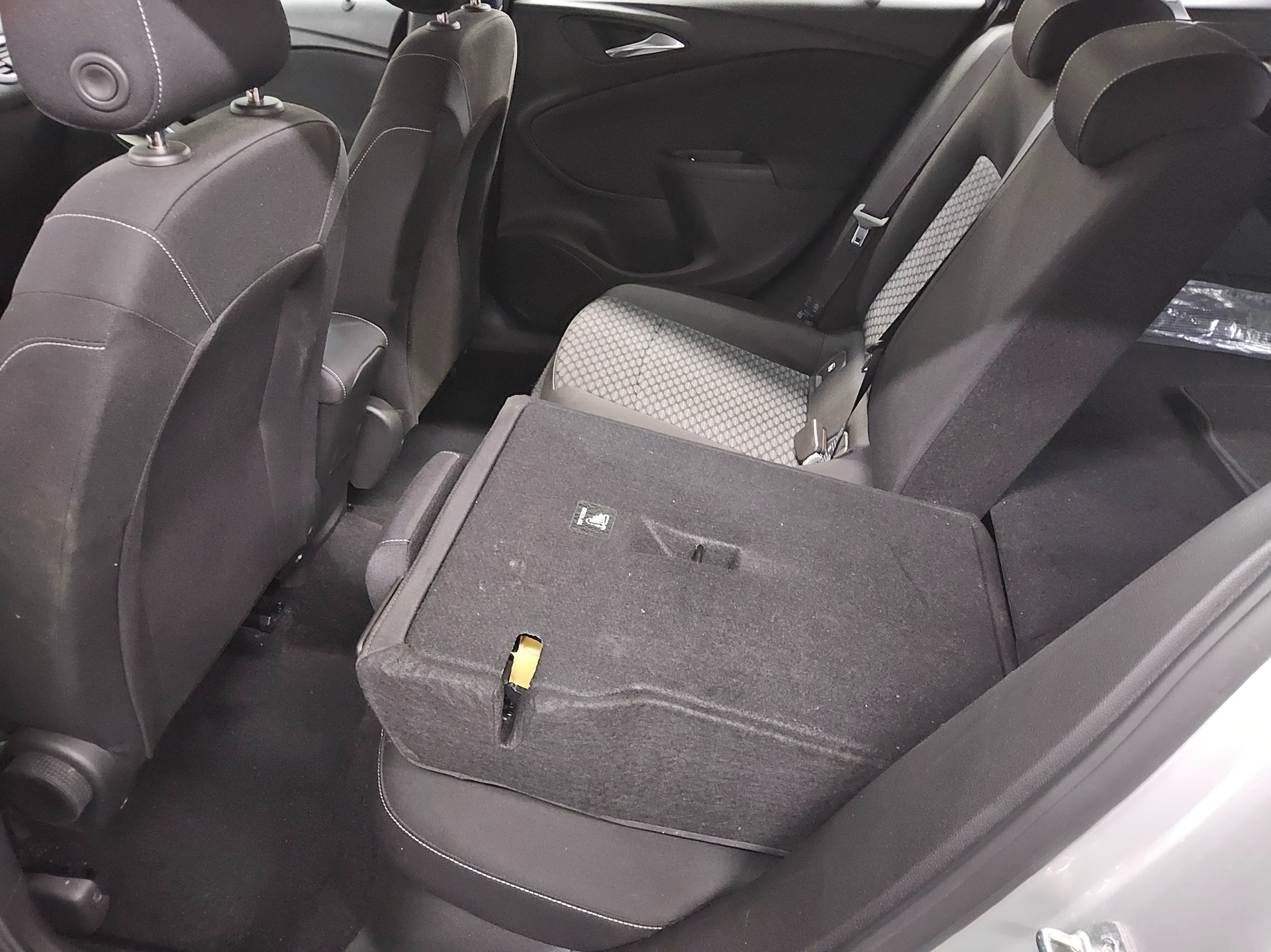 Opel Astra ST 1.5 D Edition Navi LED PDC 12