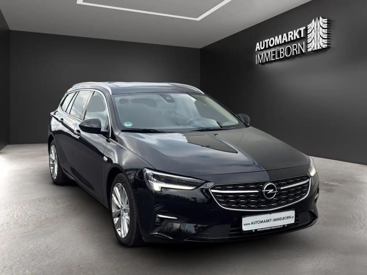 Opel Insignia B STBusinessElegance Pano*AHK*Alcantara 2