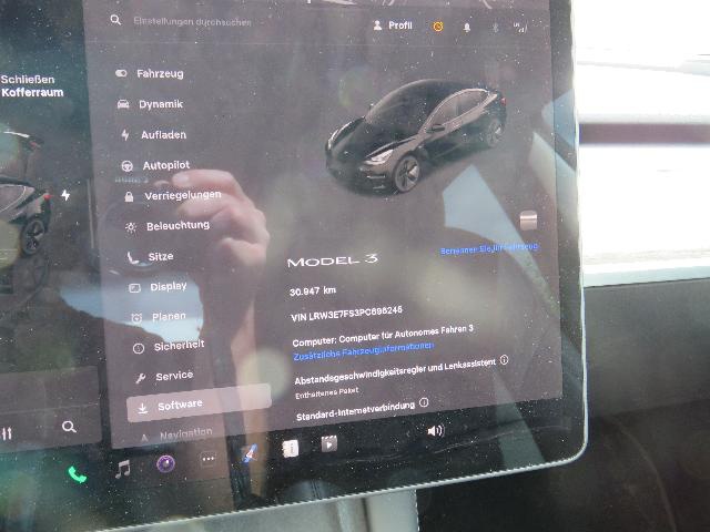 Tesla Model 3 Navi LED Pano Leder 360° 9
