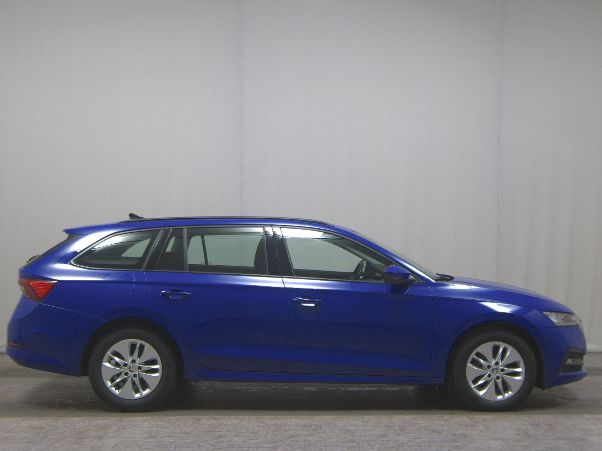 Skoda Octavia Kombi 2.0 TDI Ambition DCC Navi vc LED