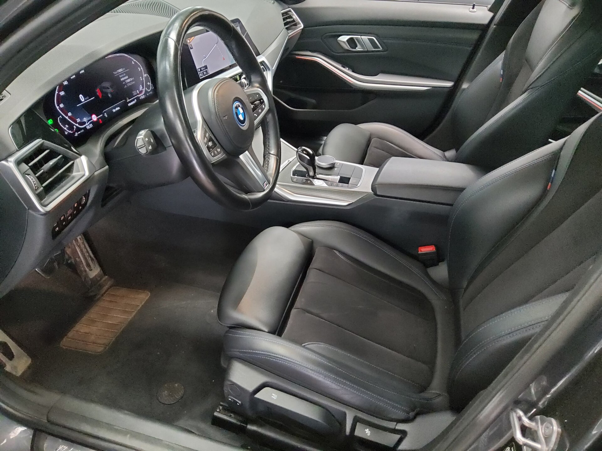 BMW 330e Touring M-Sport Navi Laser LC-Pro HuD DA 9
