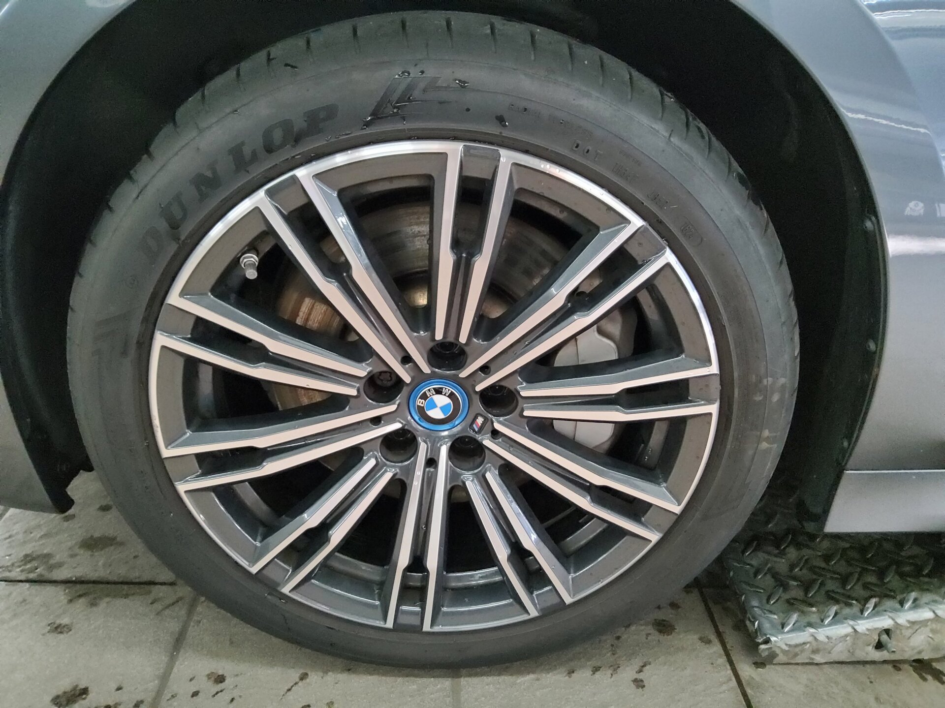 BMW 330e Touring M-Sport Navi Laser LC-Pro HuD DA 11