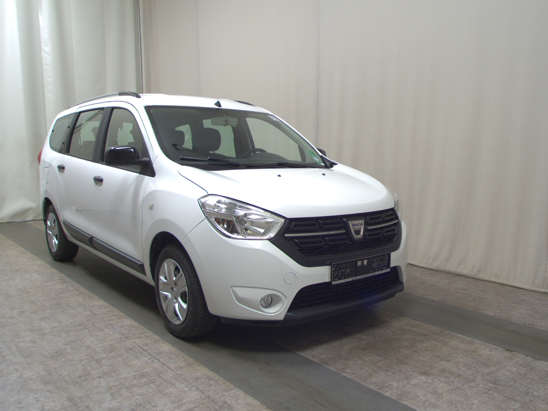 Dacia Lodgy 1.3 TCe Comfort 7-Sitzer BT Shz Tempomat 3