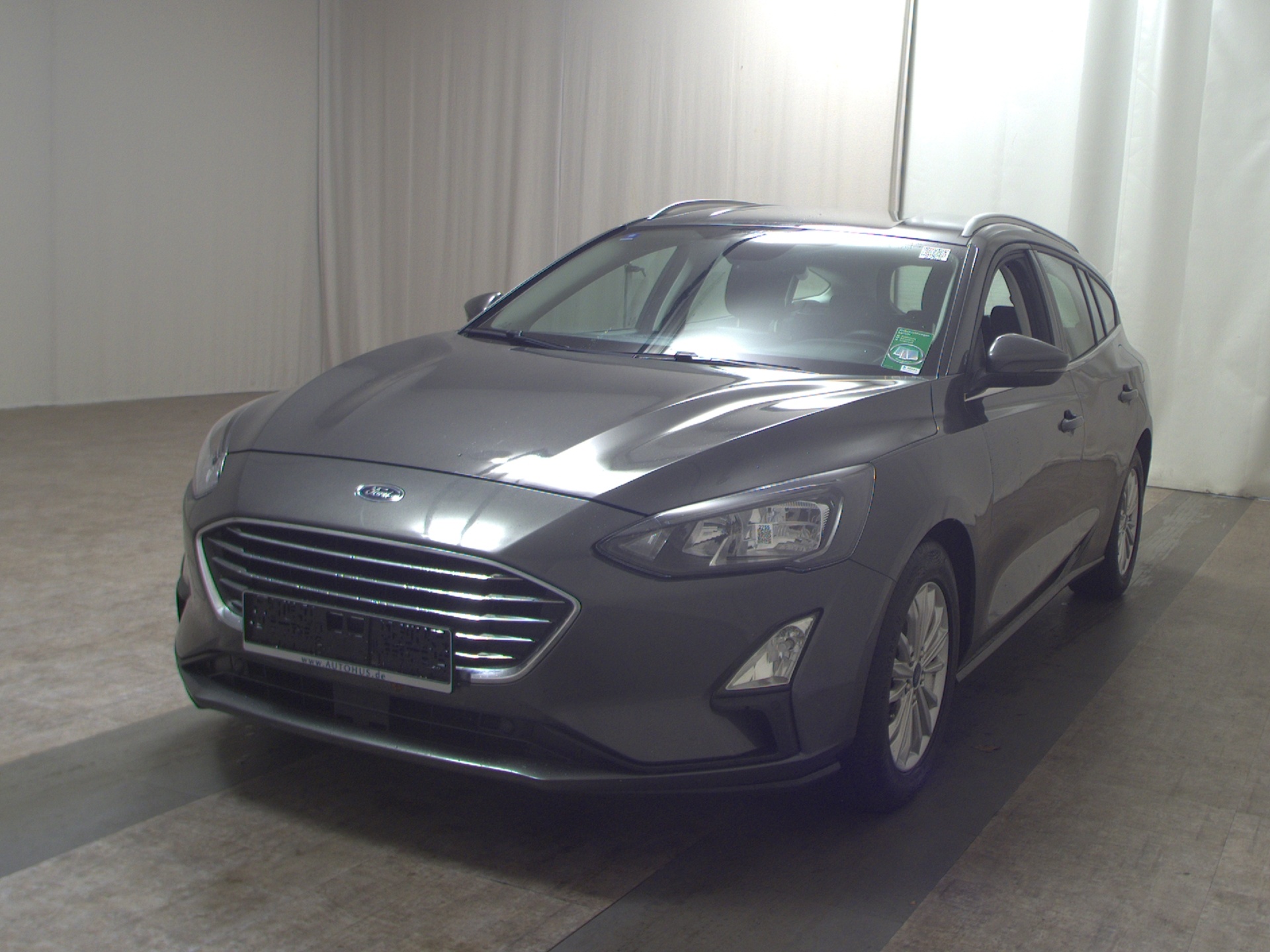 Ford Focus Turnier 1.5 EB Titanium Navi LED RfK ACC 2