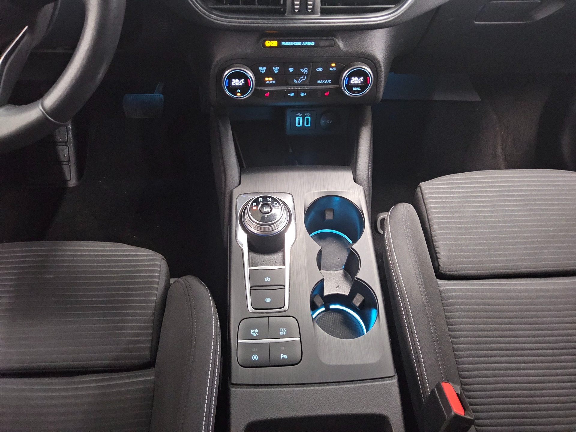 Ford Focus Turnier 1.5 EB Titanium Navi LED RfK ACC 6