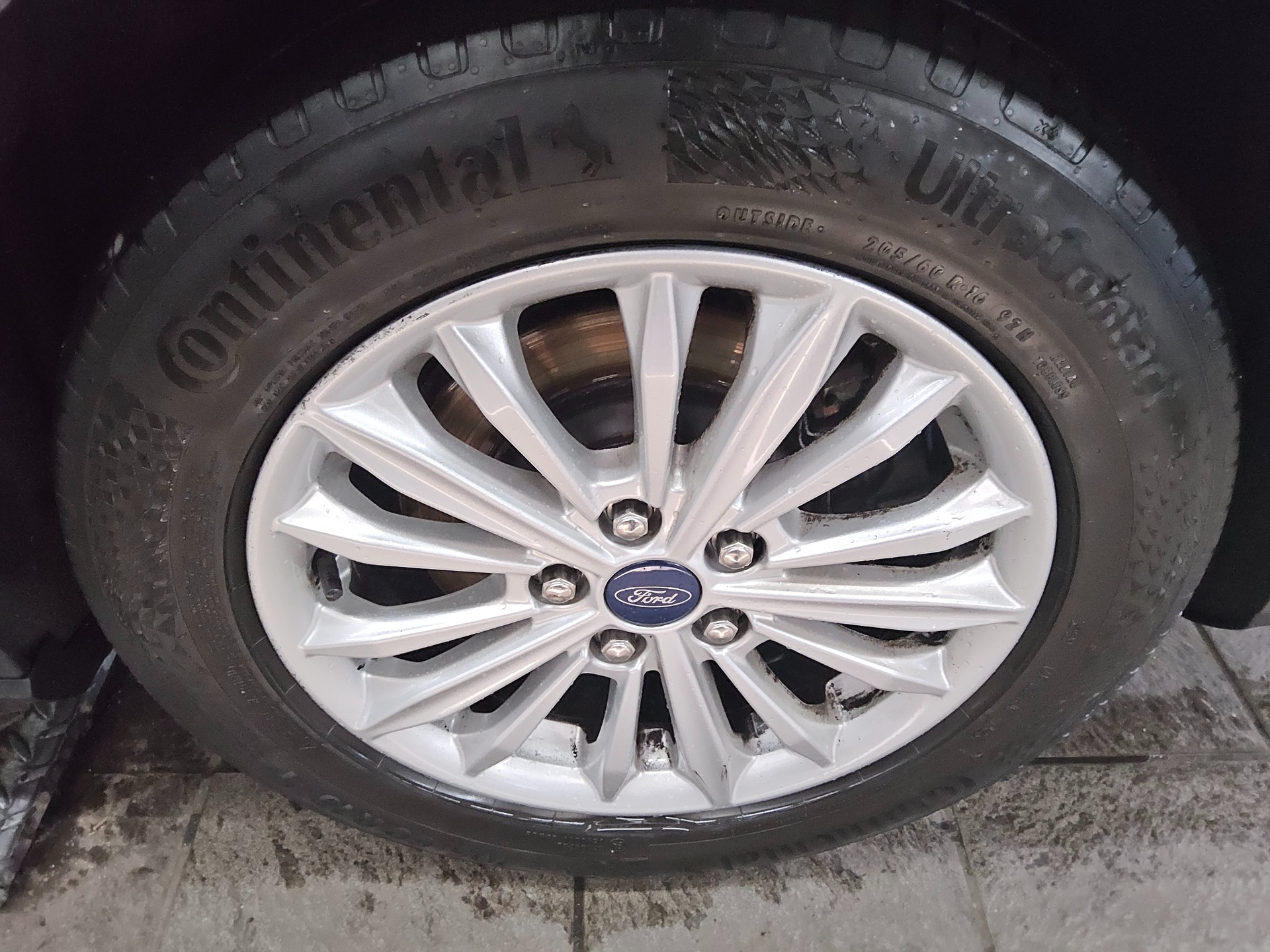 Ford Focus Turnier 1.5 EB Titanium Navi LED RfK ACC 10