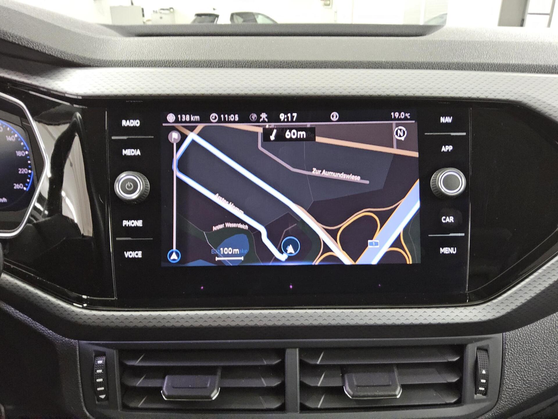 Volkswagen T-Cross 1.0 TSI R-Line Navi LED ACC DC 7