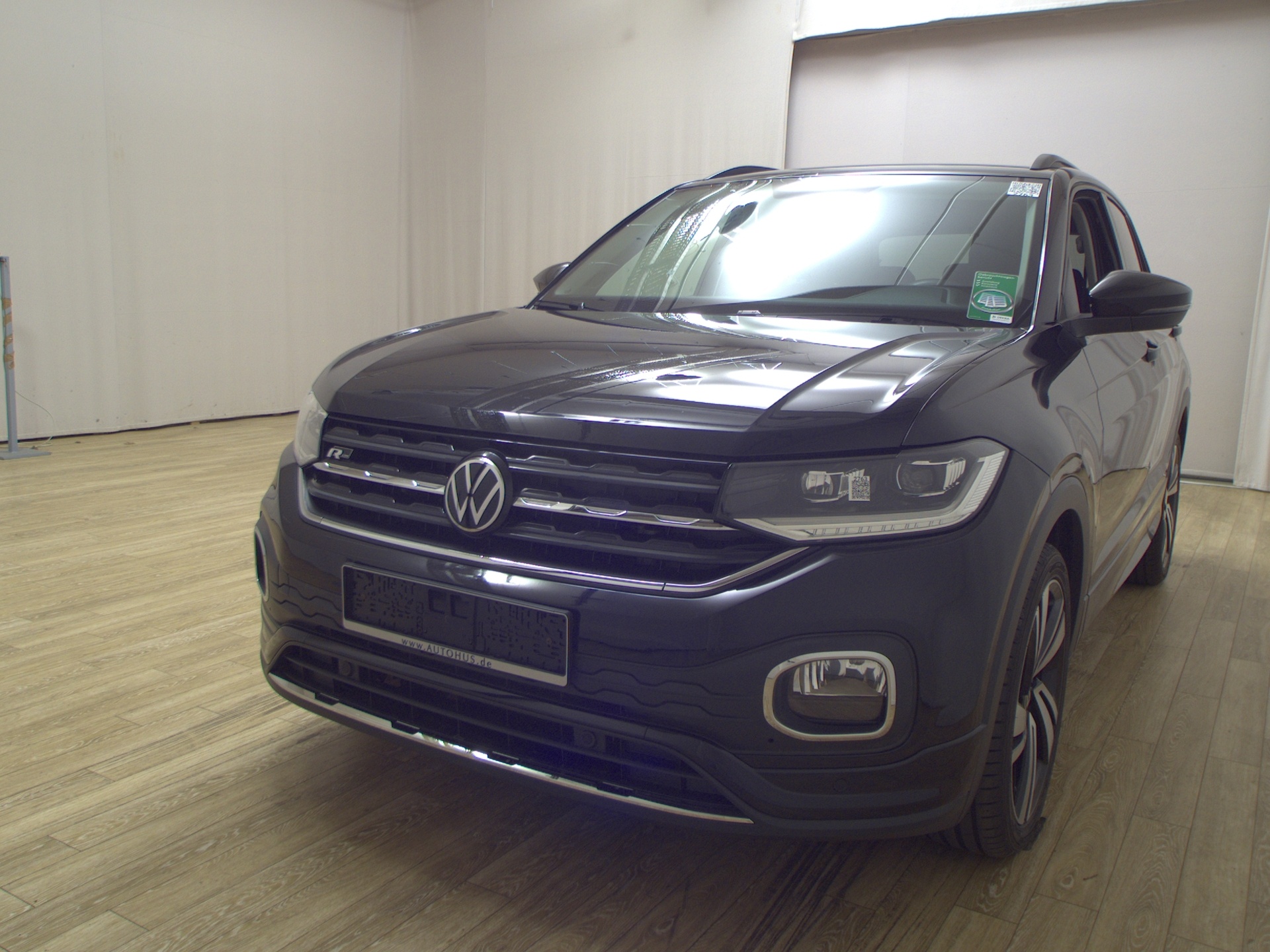 Volkswagen T-Cross 1.0 TSI R-Line Navi LED ACC DC 2