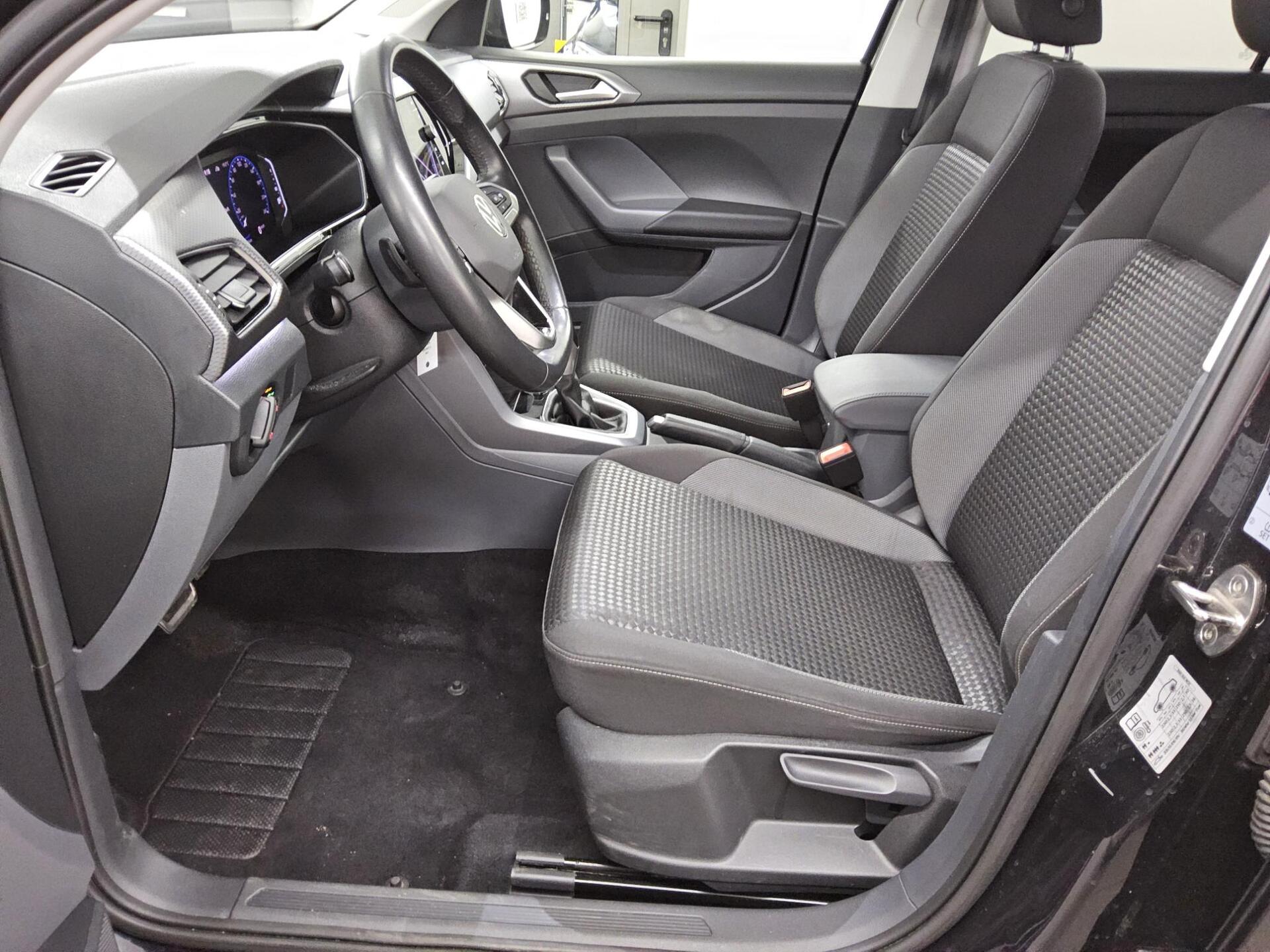 Volkswagen T-Cross 1.0 TSI R-Line Navi LED ACC DC 9