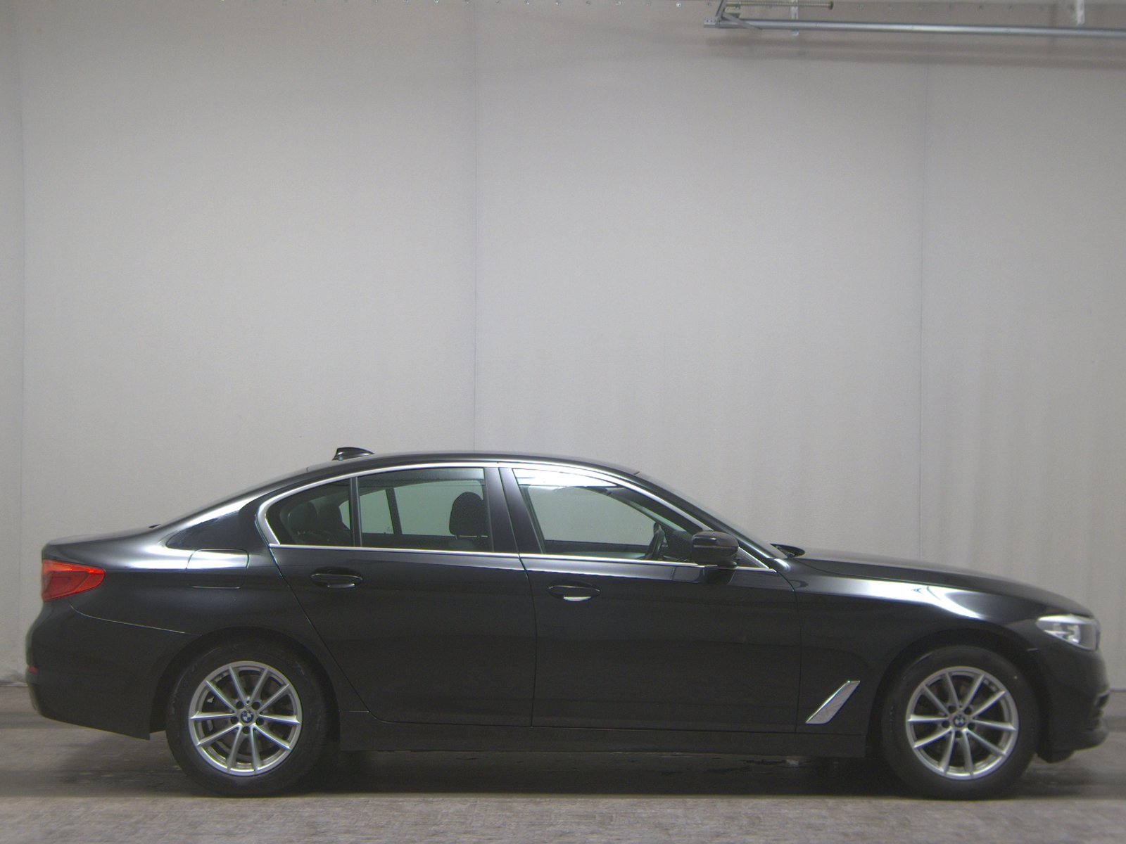 BMW 520dA Navi LED AHK PDC SHZ