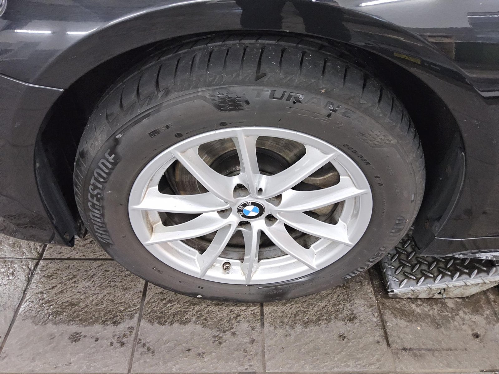 BMW 520dA Navi LED AHK PDC SHZ 10