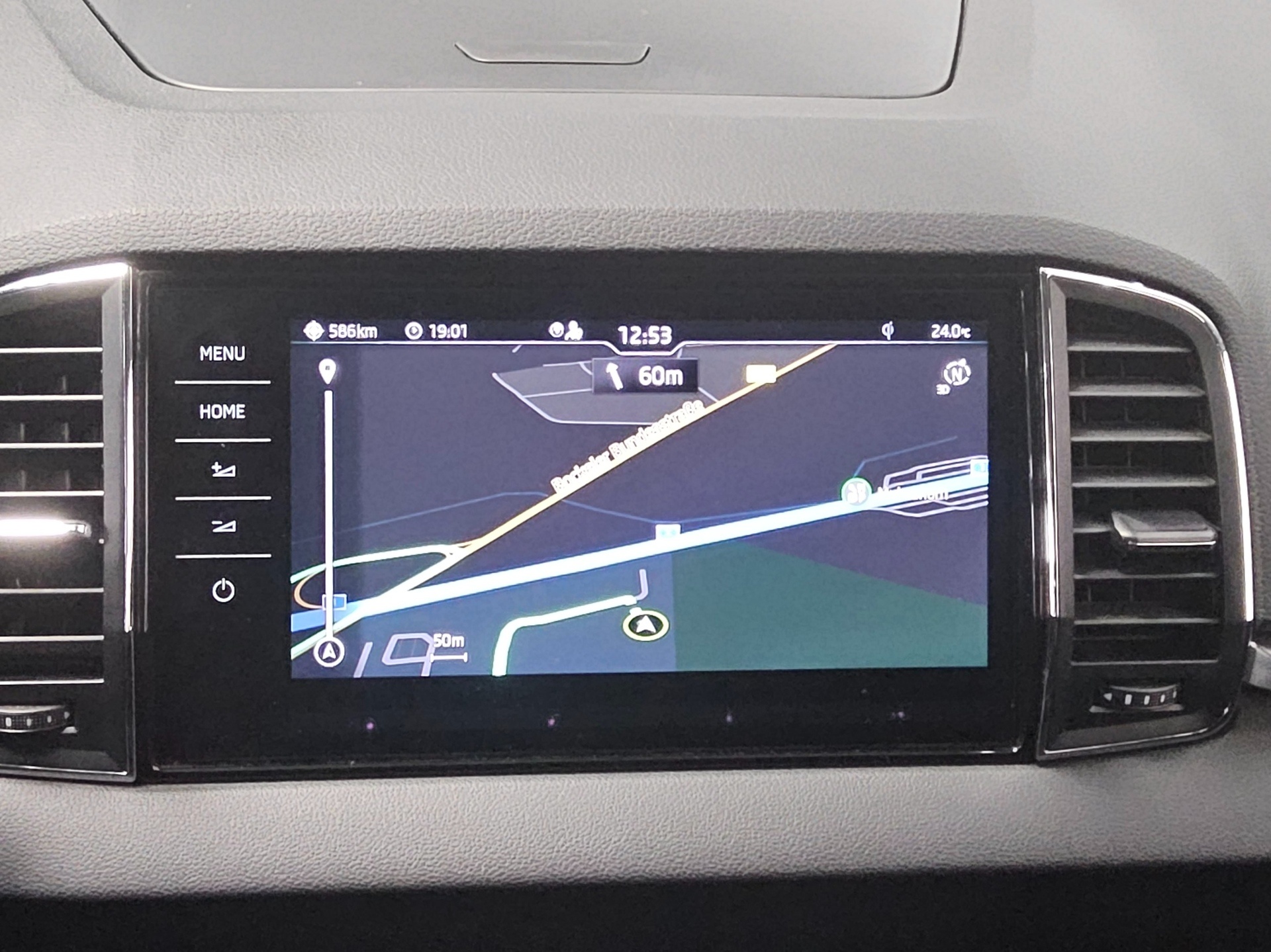 Skoda Karoq 2.0 TDI 4x4 Ambition Navi LED vc AHK RFK 4
