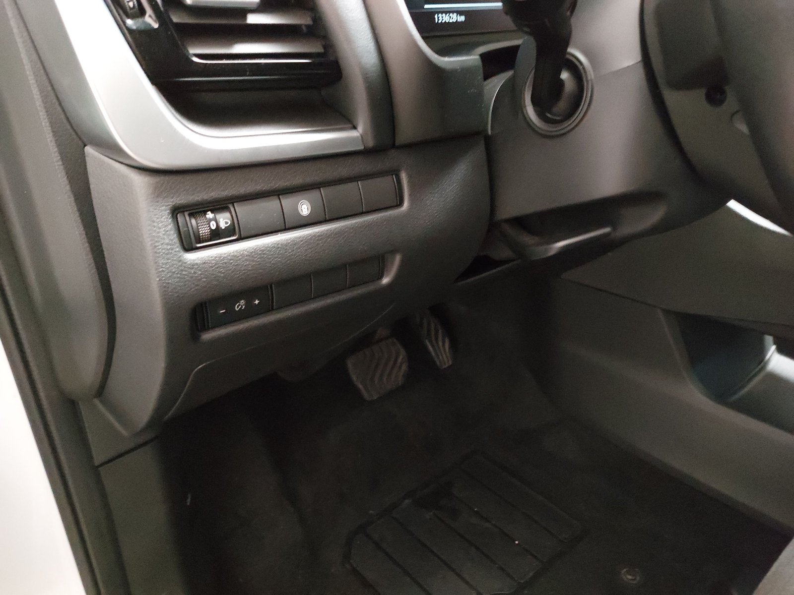 Nissan X-Trail N-Connecta 1.5 VC-T e-Power Navi HuD 360 7