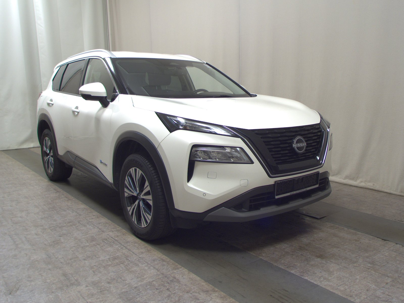 Nissan X-Trail N-Connecta 1.5 VC-T e-Power Navi HuD 360 3