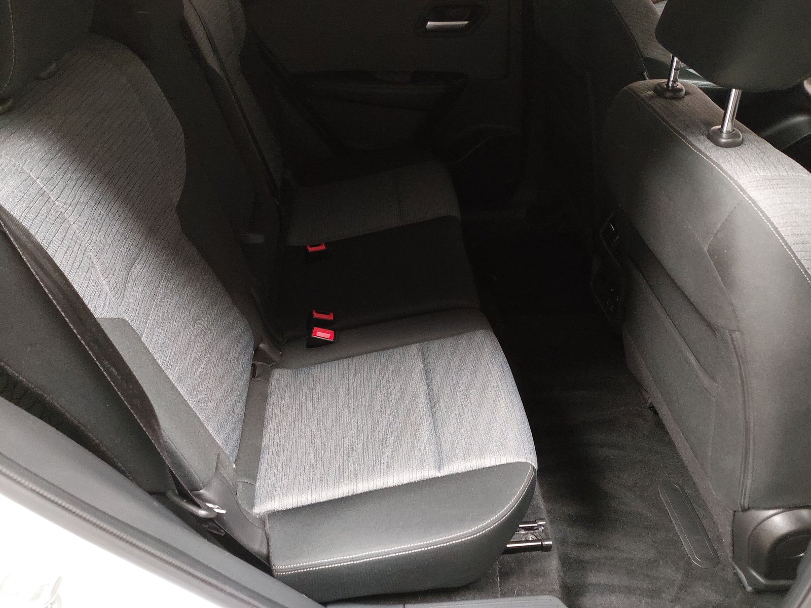 Nissan X-Trail N-Connecta 1.5 VC-T e-Power Navi HuD 360 12