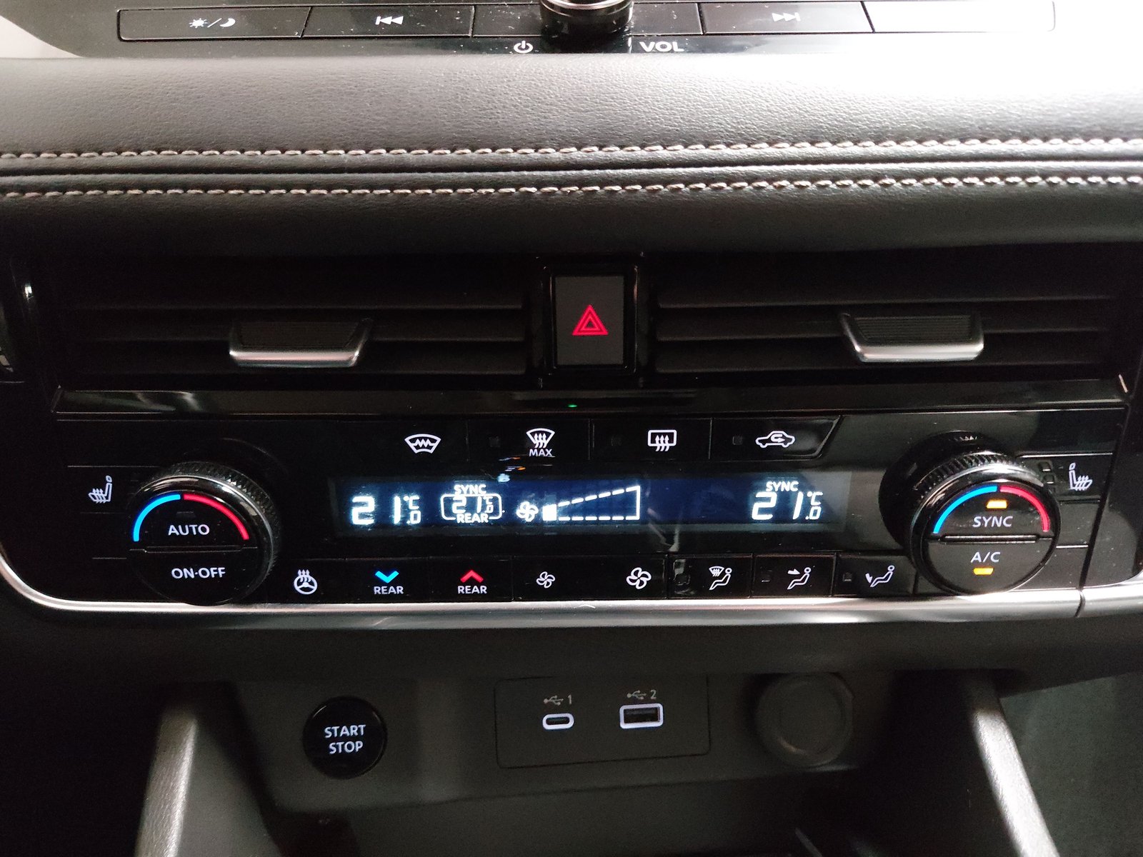 Nissan X-Trail N-Connecta 1.5 VC-T e-Power Navi HuD 360 19