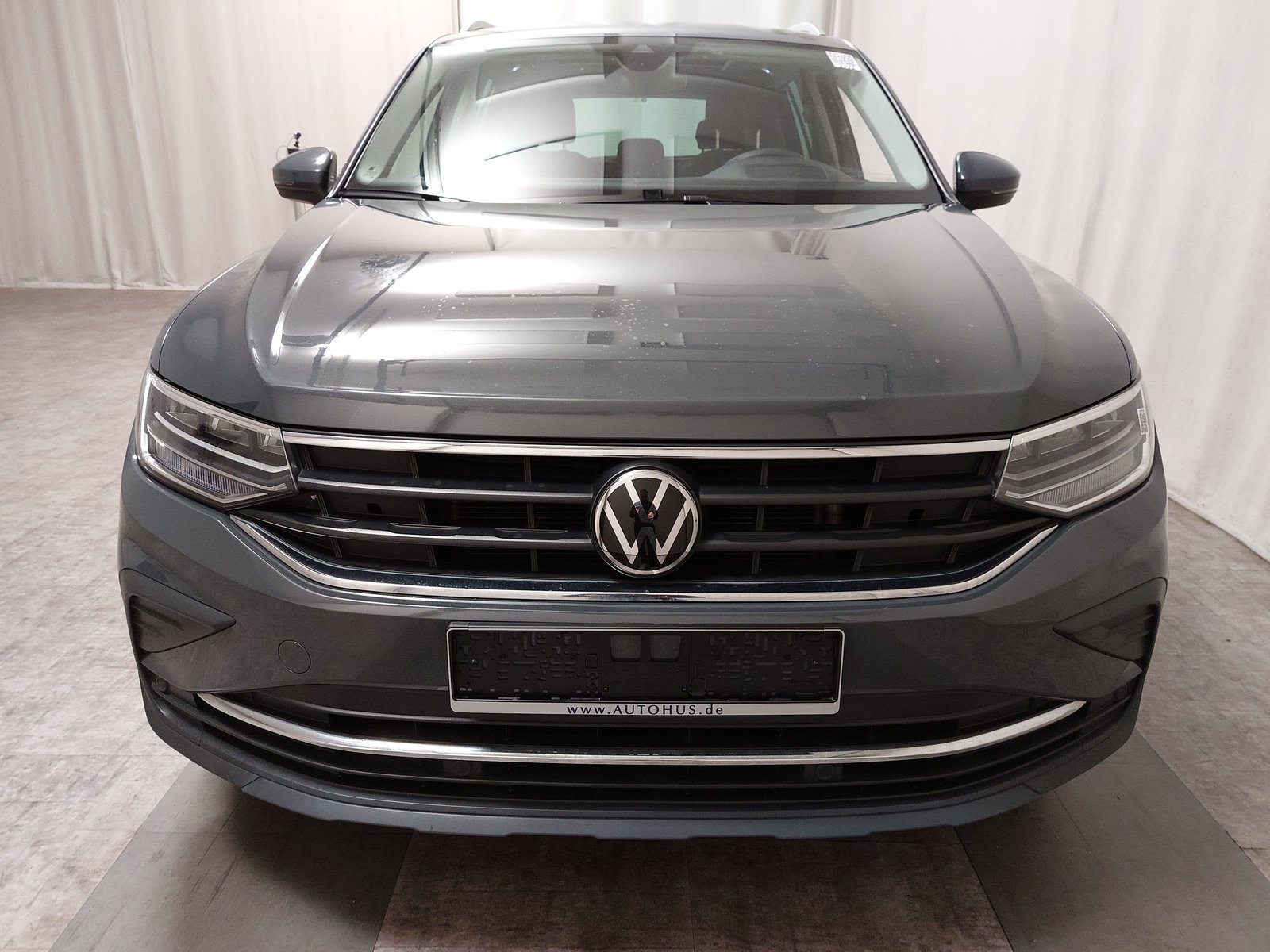 Volkswagen Tiguan 2.0 TDI Active Nav Pano AID H-K HuD LED 9