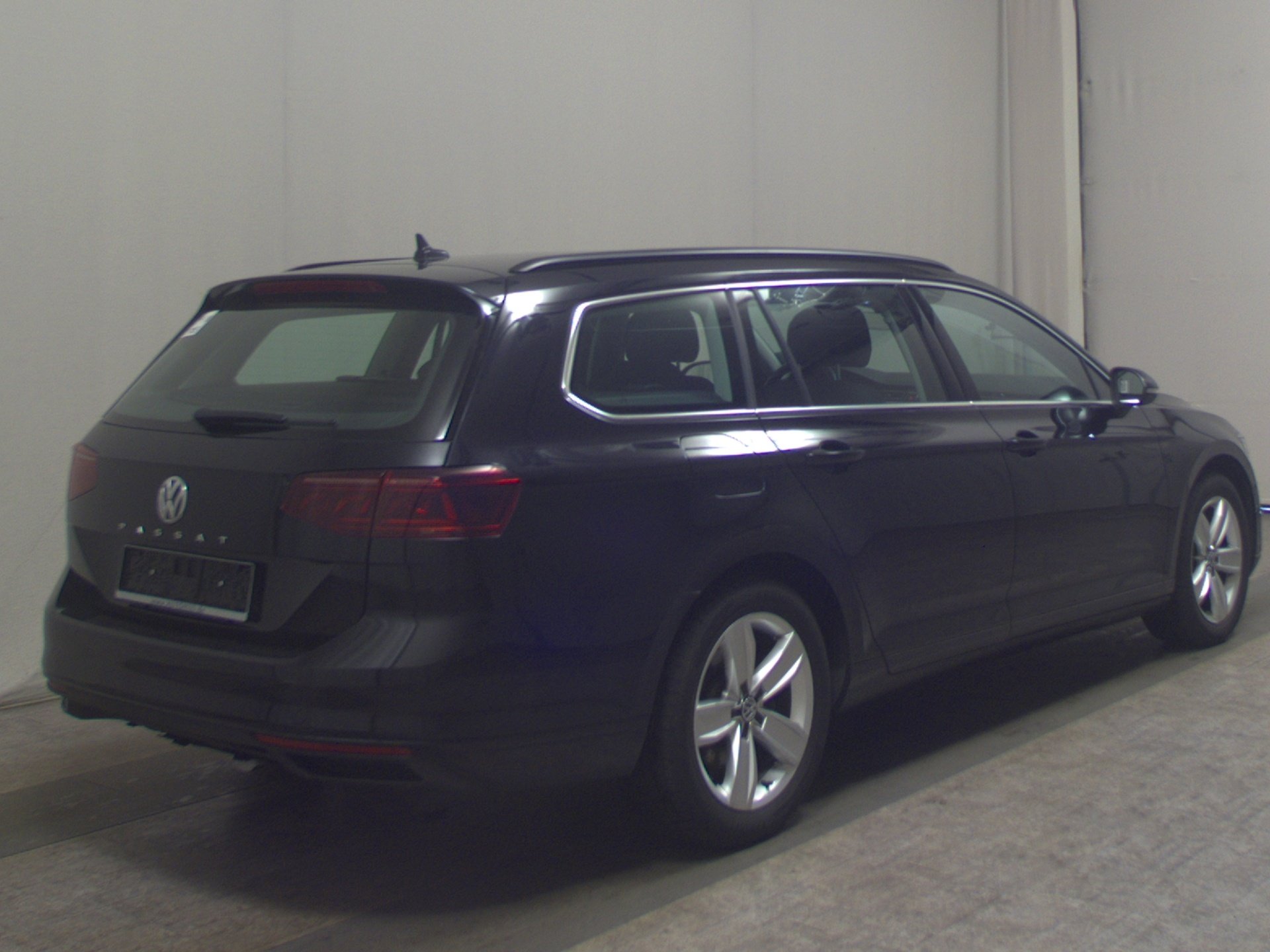 Volkswagen Passat Var. 2.0 TDI Business Navi Matrix AID RFK 4