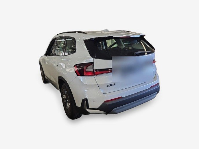 BMW iX1 xDr Navi Shz RFK LED 4