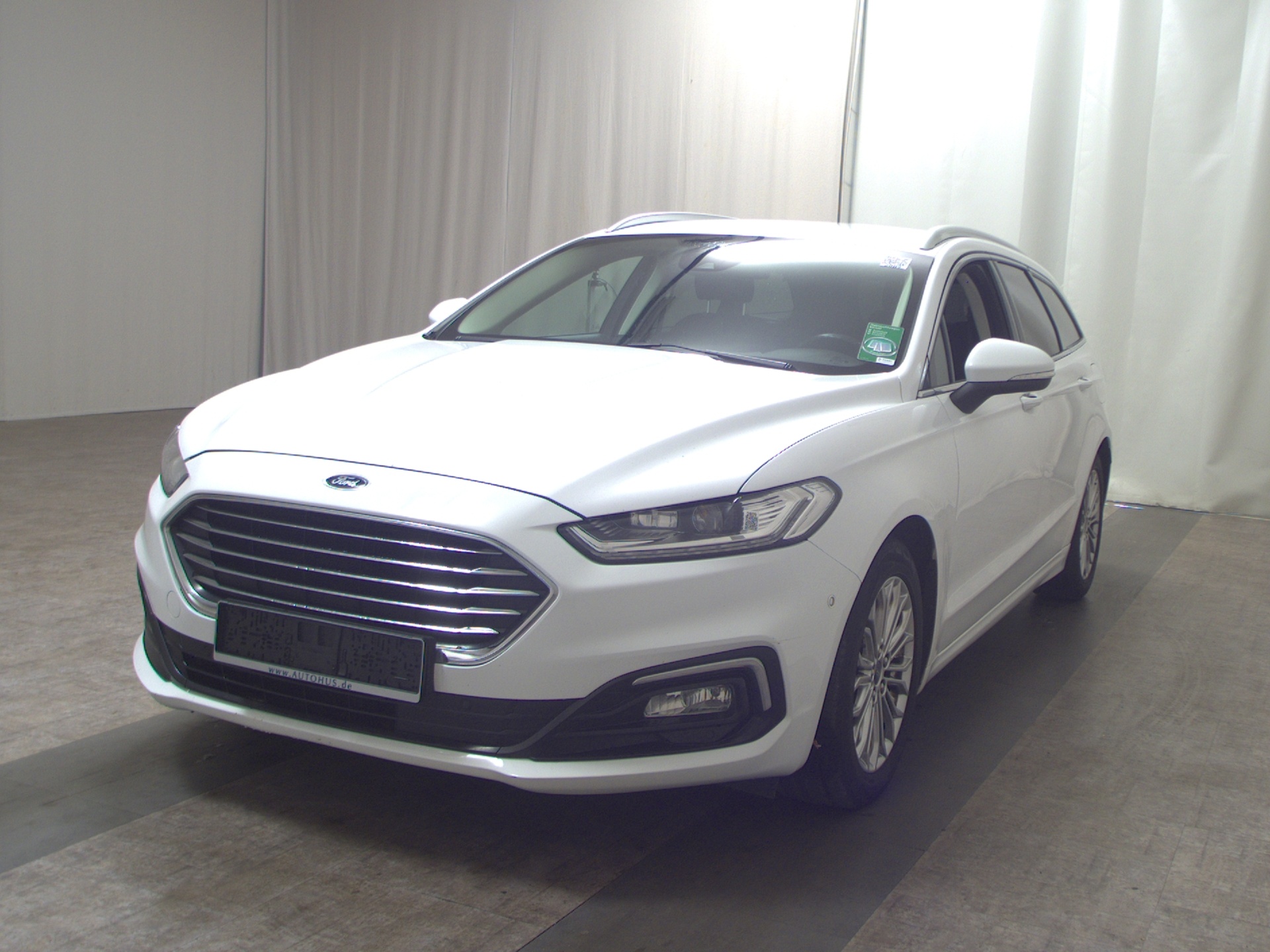 Ford Mondeo Turnier 2.0 EB Titanium Navi LED AHK ACC 2