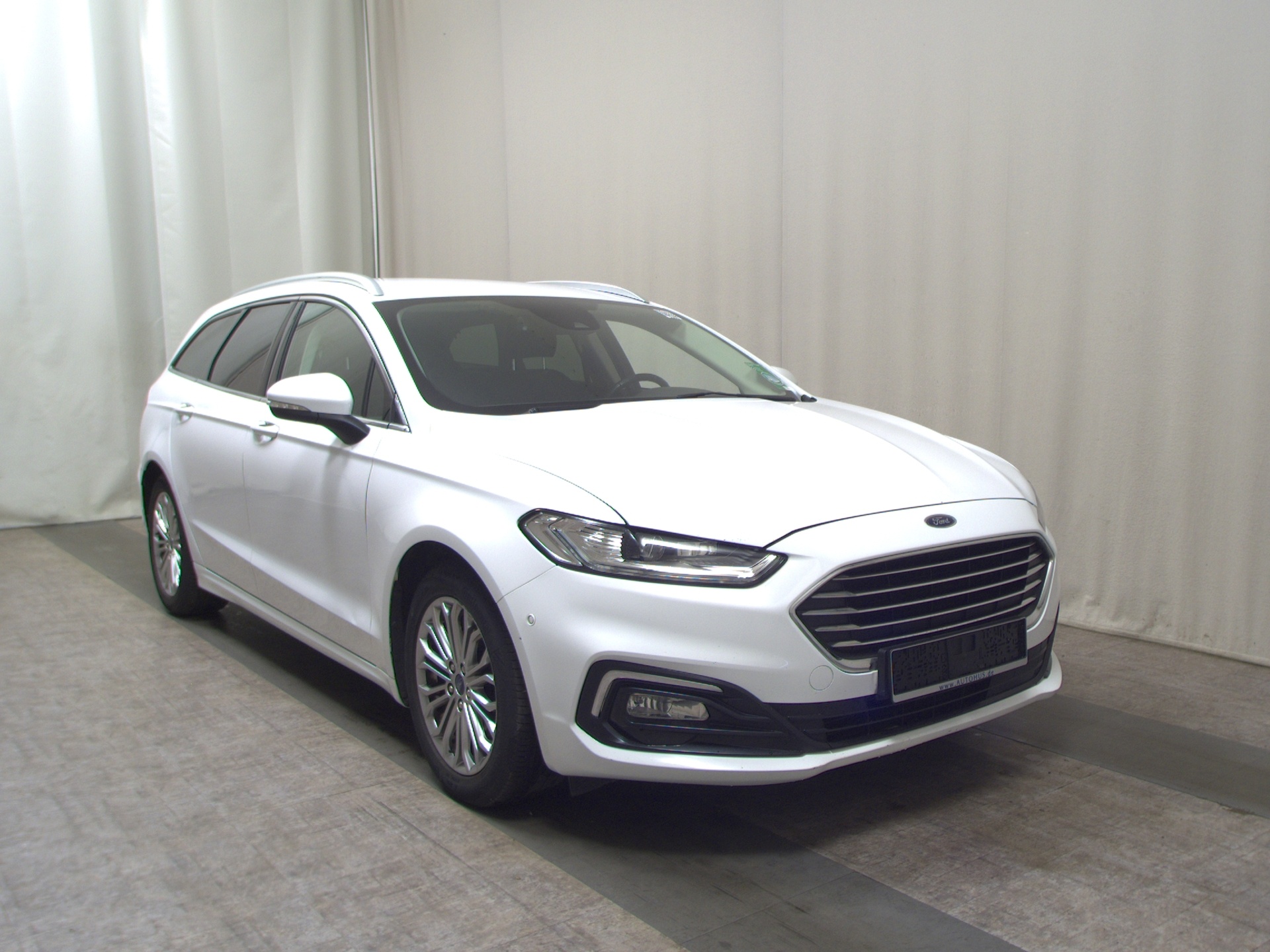 Ford Mondeo Turnier 2.0 EB Titanium Navi LED AHK ACC 3