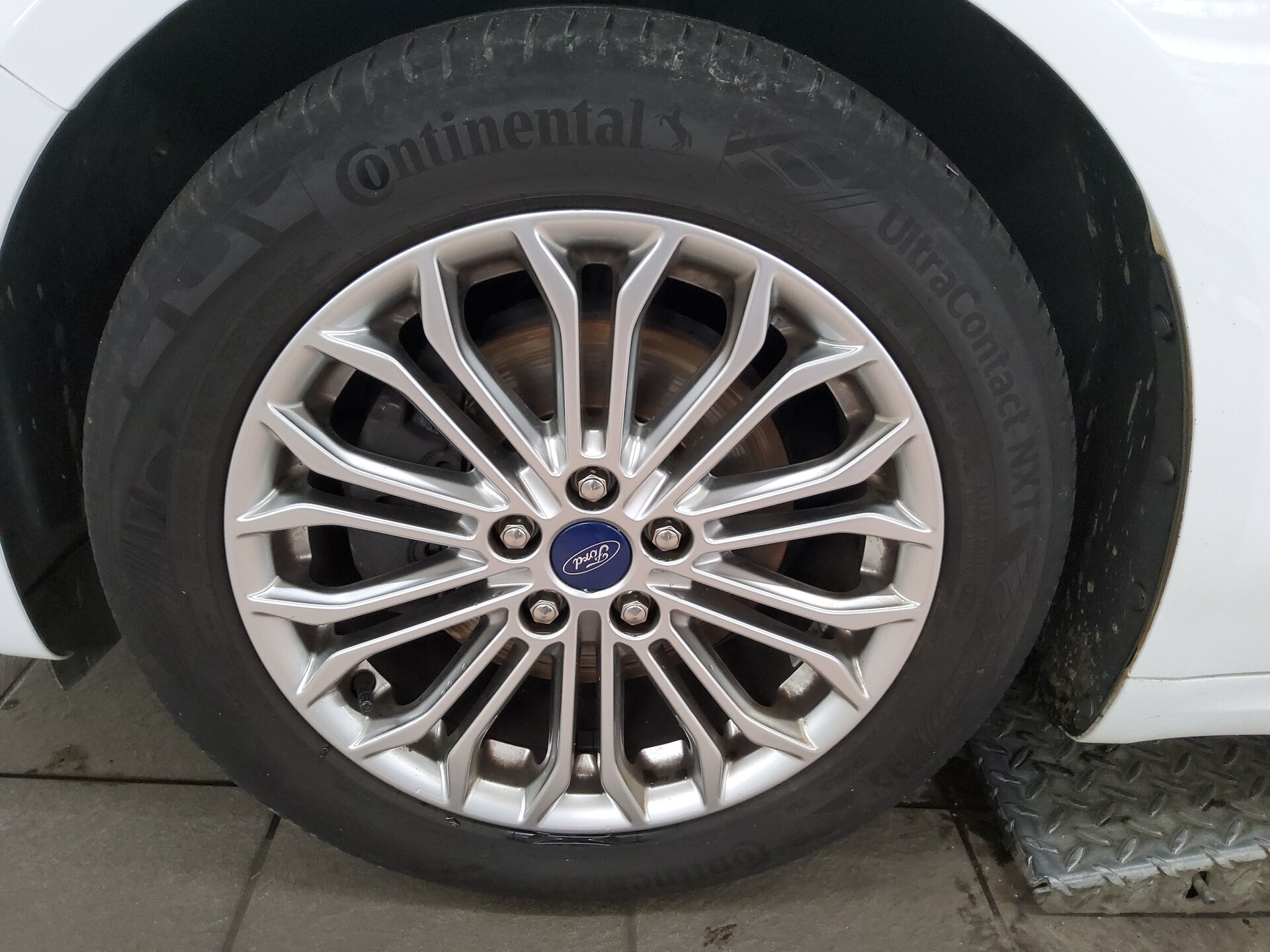 Ford Mondeo Turnier 2.0 EB Titanium Navi LED AHK ACC 10