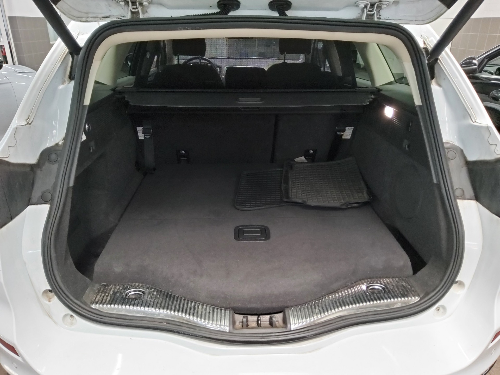 Ford Mondeo Turnier 2.0 EB Titanium Navi LED AHK ACC 11