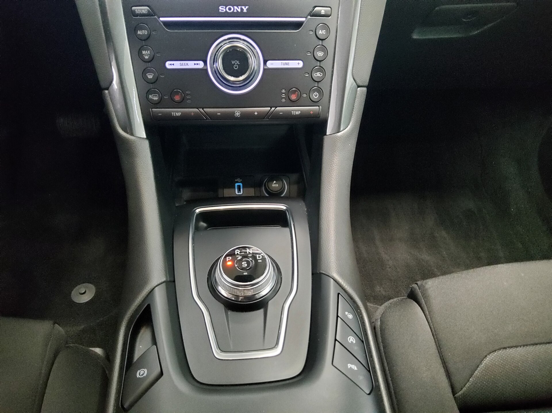 Ford Mondeo Turnier 2.0 EB Titanium Navi LED AHK ACC 6