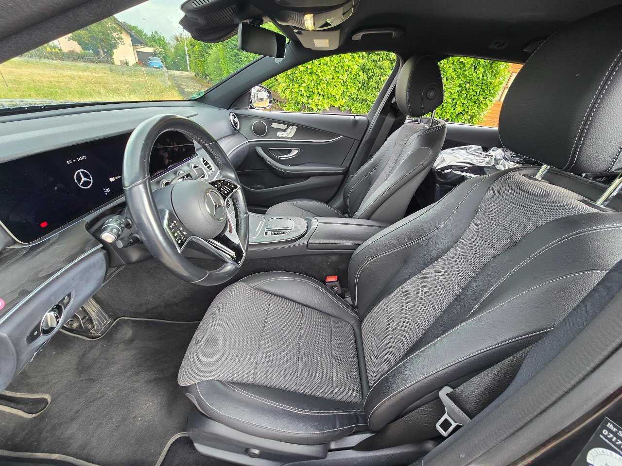Mercedes-Benz E 300 T de Avantgarde NAVI LED MEMORY SHZ RFK 6