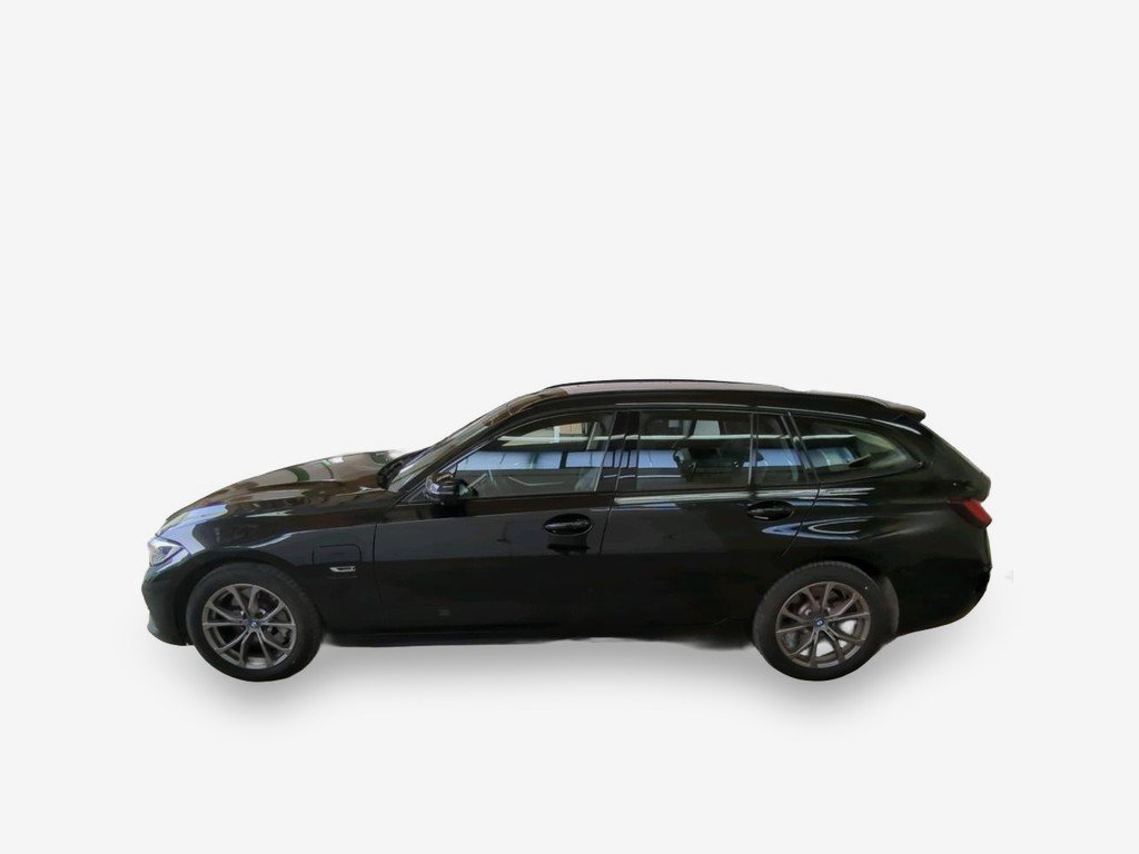 BMW 330e Sport-Line Leder 3