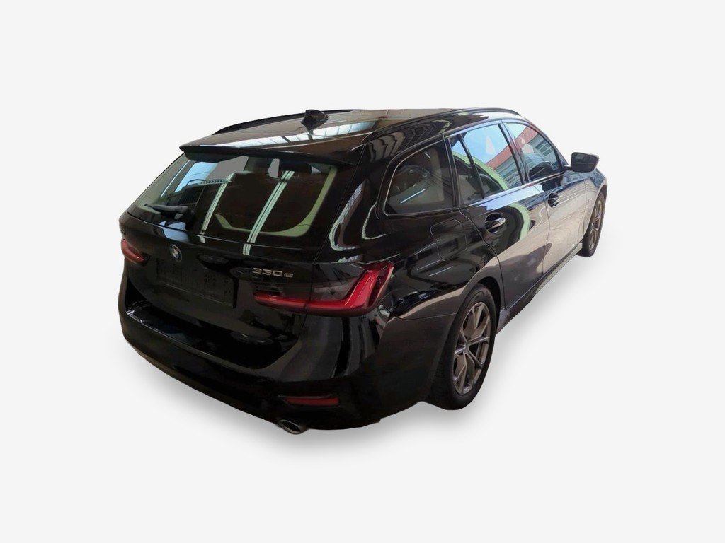 BMW 330e Sport-Line Leder 4