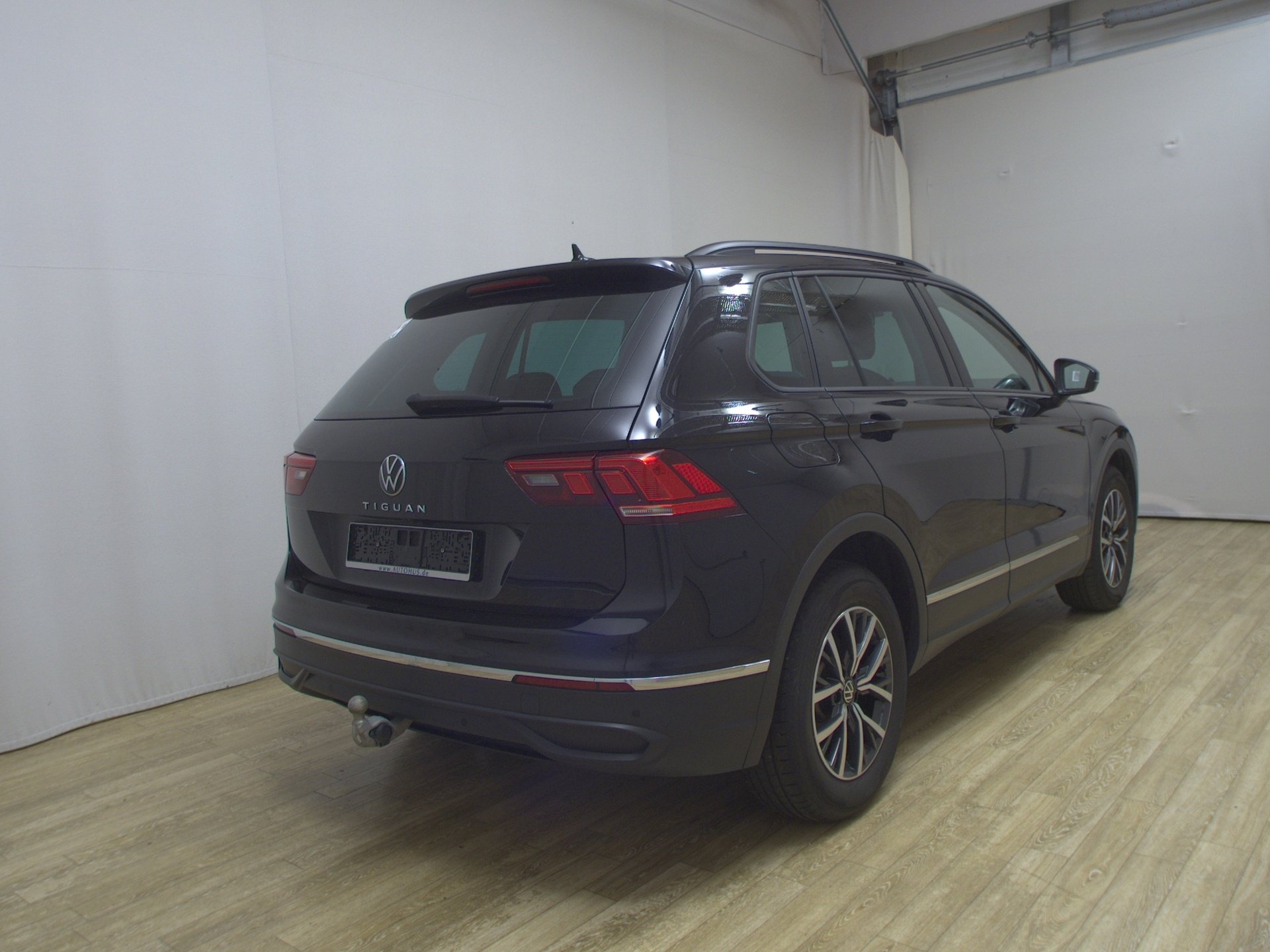 Volkswagen Tiguan 2.0 TDI Life Navi LED RFK AHK 4