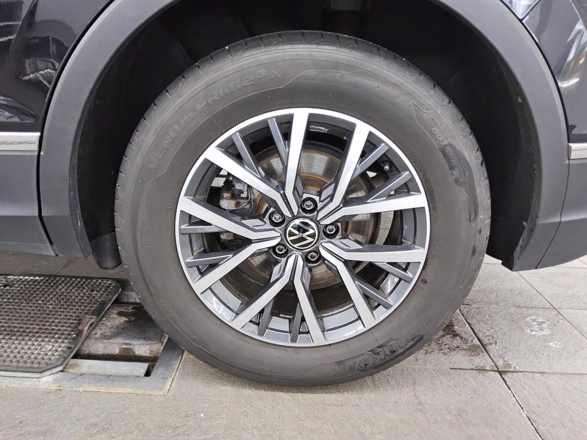 Volkswagen Tiguan 2.0 TDI Life Navi LED RFK AHK 10