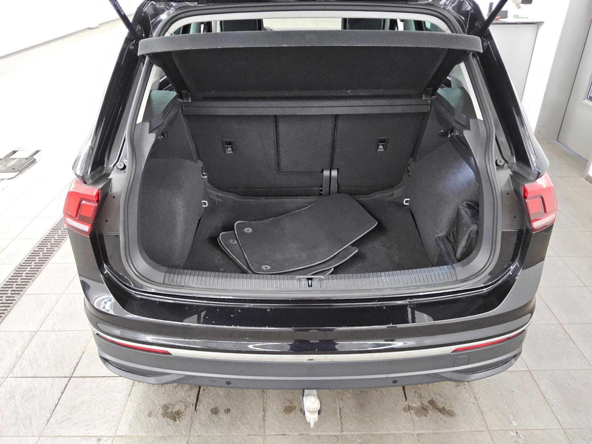 Volkswagen Tiguan 2.0 TDI Life Navi LED RFK AHK 11