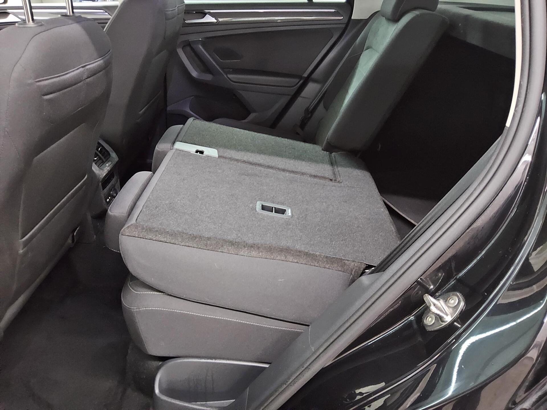 Volkswagen Tiguan 2.0 TDI Life Navi LED RFK AHK 12