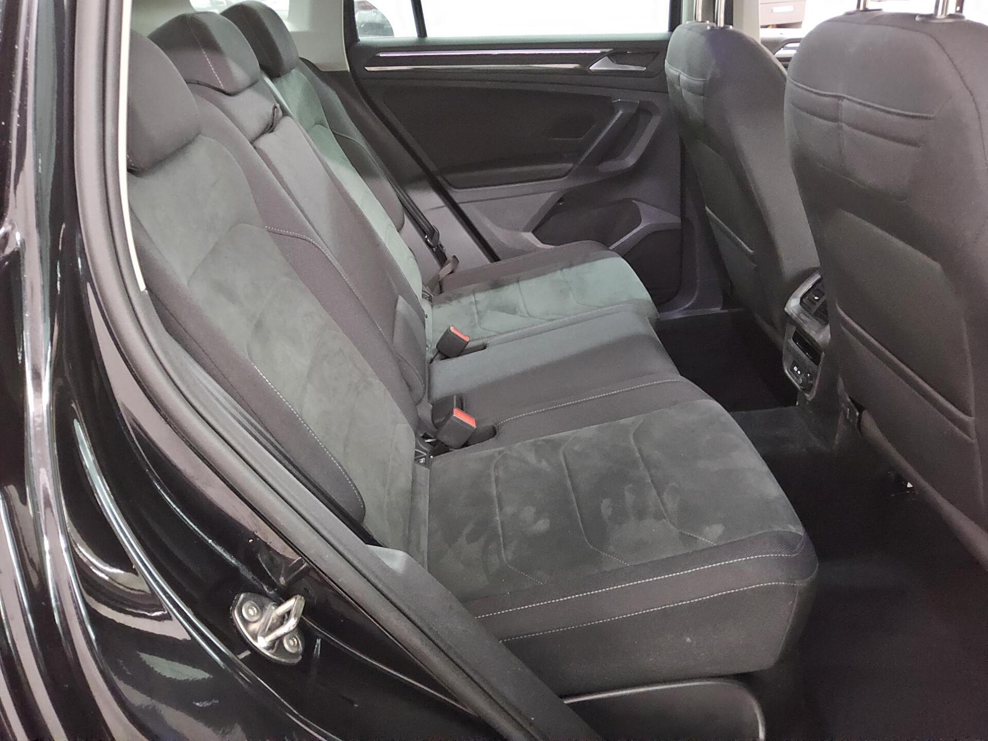 Volkswagen Tiguan 2.0 TDI Life Navi LED RFK AHK 13