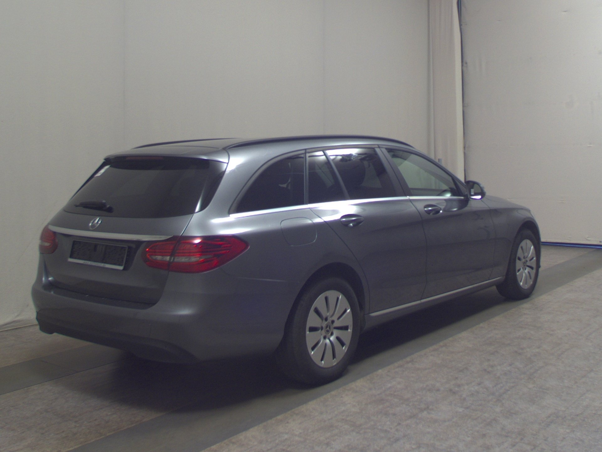 Mercedes-Benz C 200 T d Navi LED RfK PDC Shz BT Tempomat 4