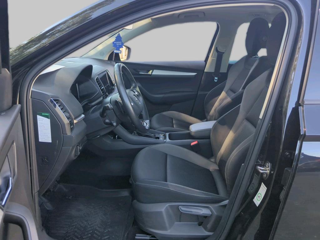 Skoda Karoq 2.0 TDI Tour PANO STHZG. RFK AHK 6
