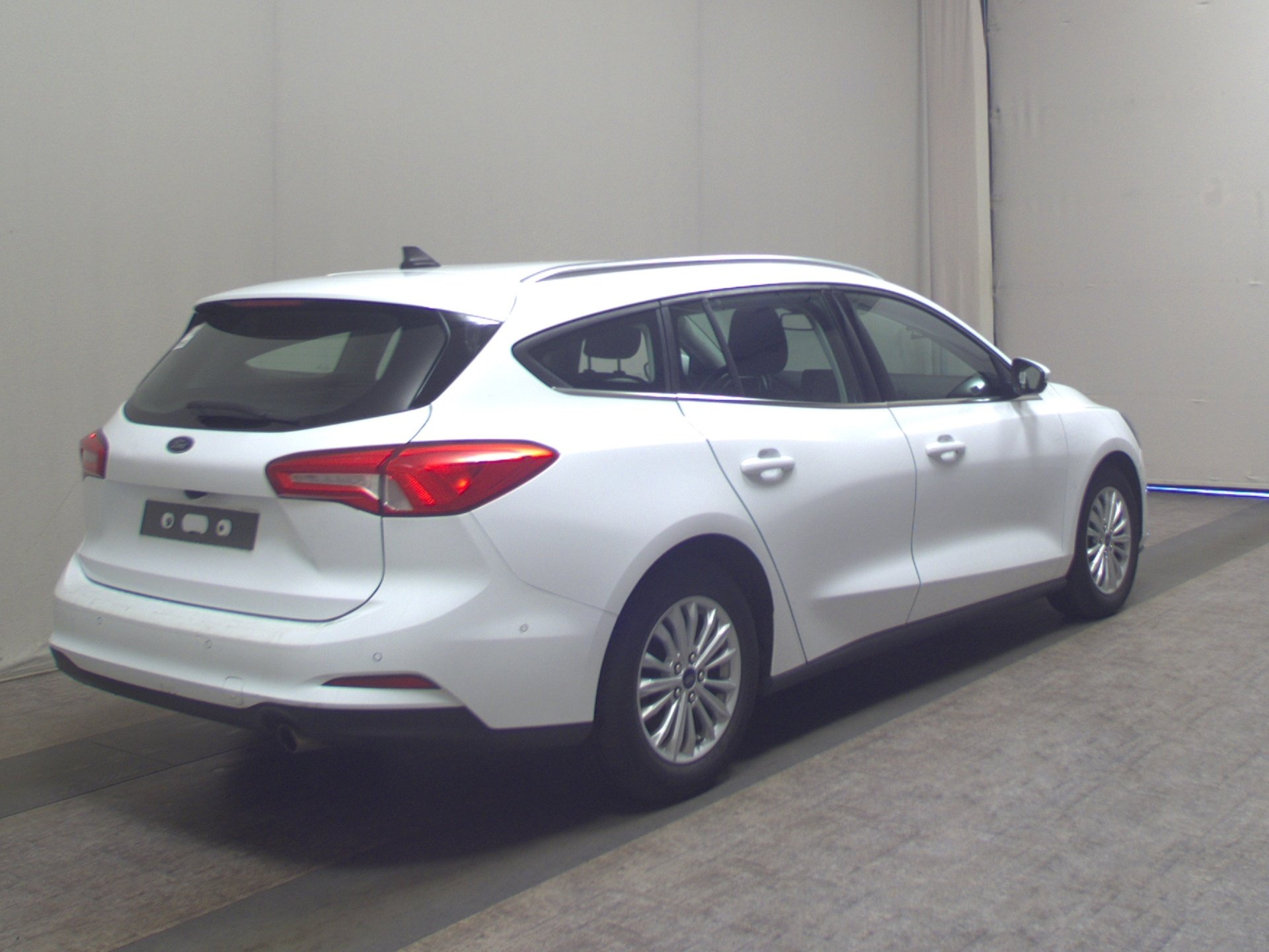 Ford Focus Turnier 1.5 EB Titanium Navi RFK LED 4