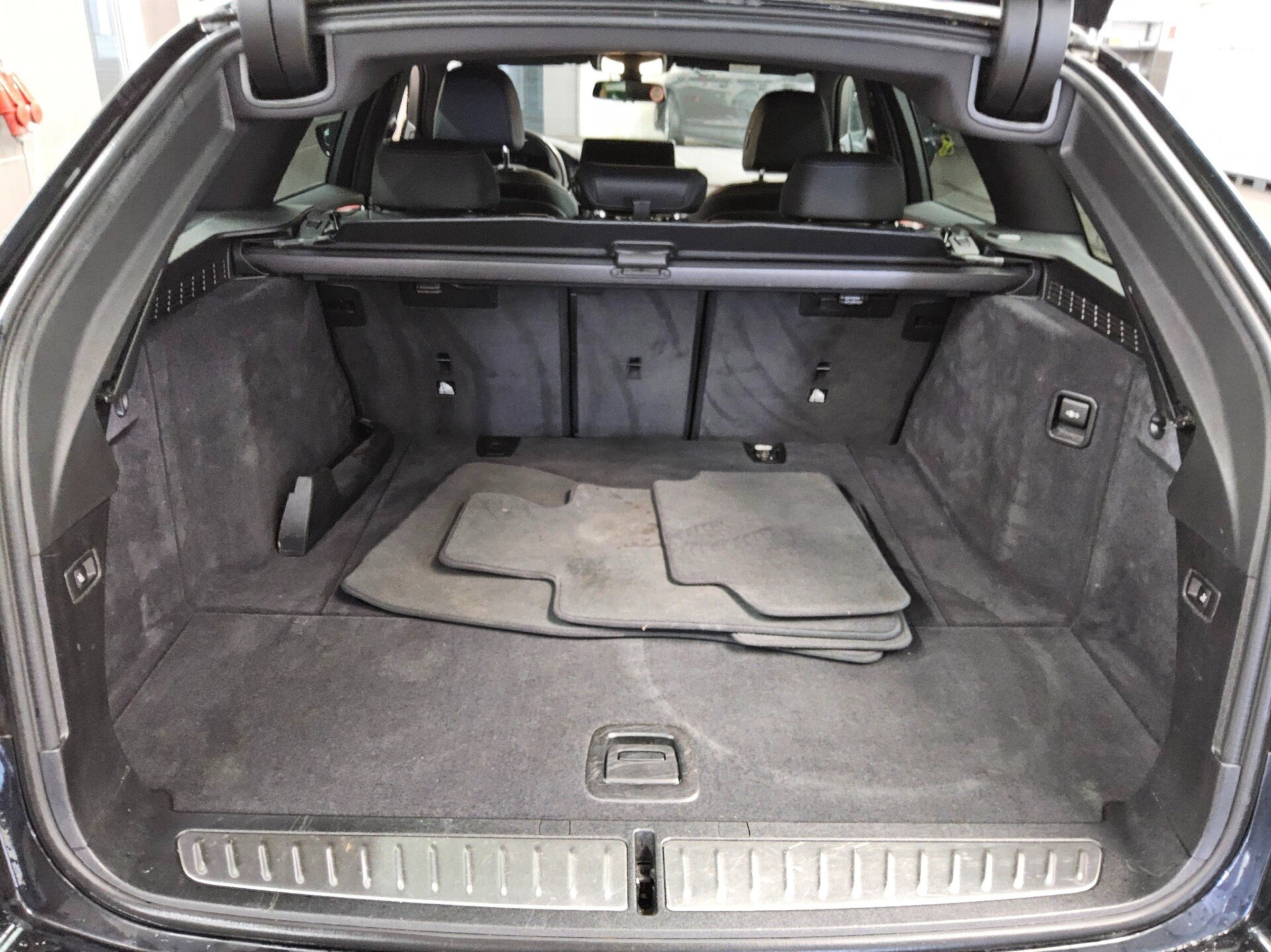 BMW 520dA Touring M-Sport Leder Navi LED LC prof. 12