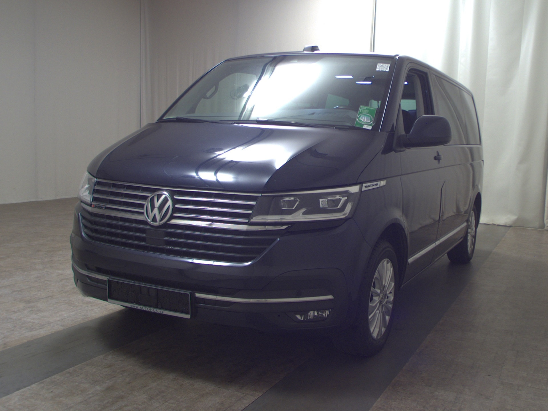 Volkswagen T6 Multivan 2.0 TDI 4M Gen. Six DCC Navi LED AHK 2