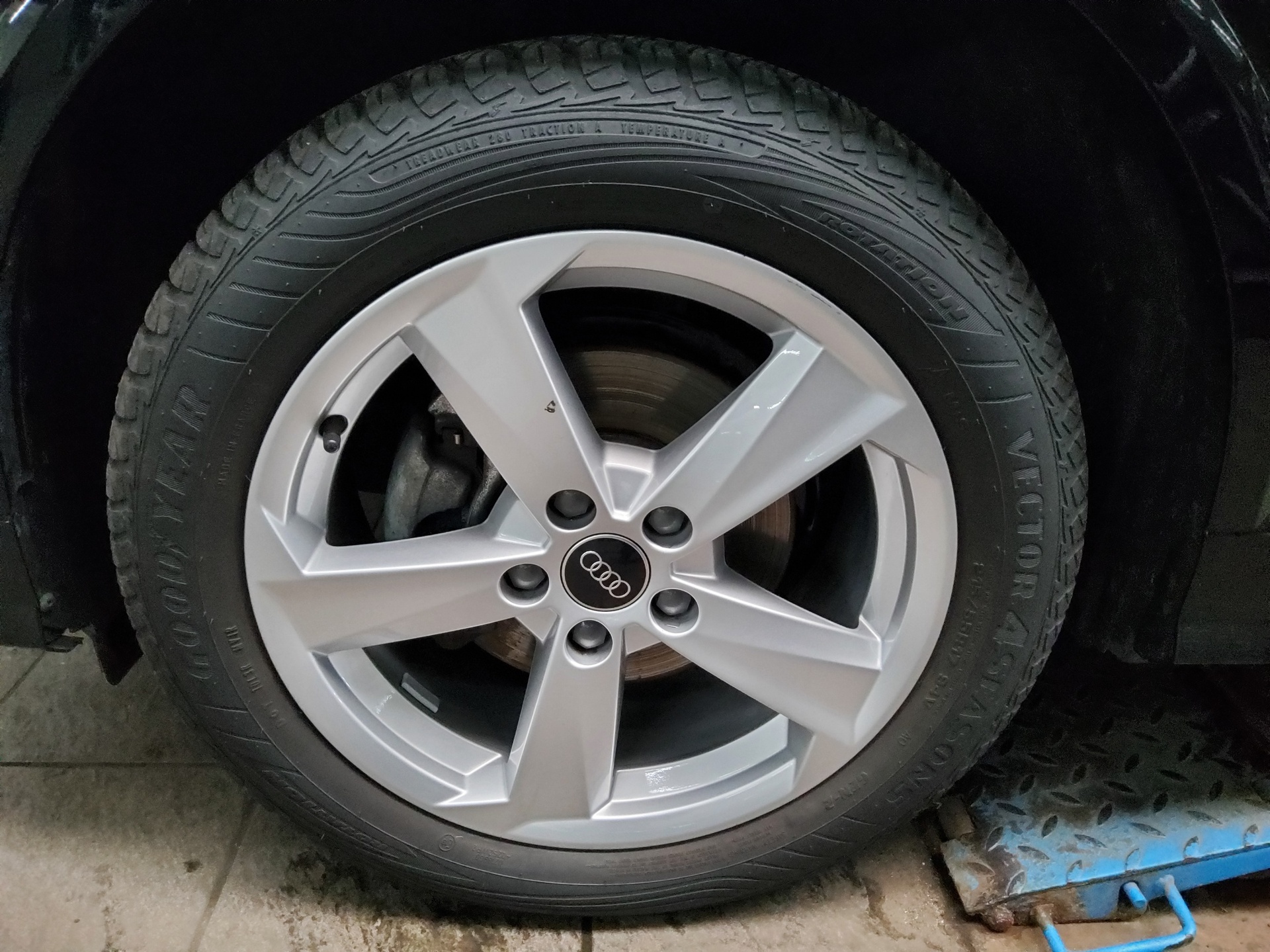 Audi Q2 30 TFSI S-Line Navi LED vc PDC SHZ 11