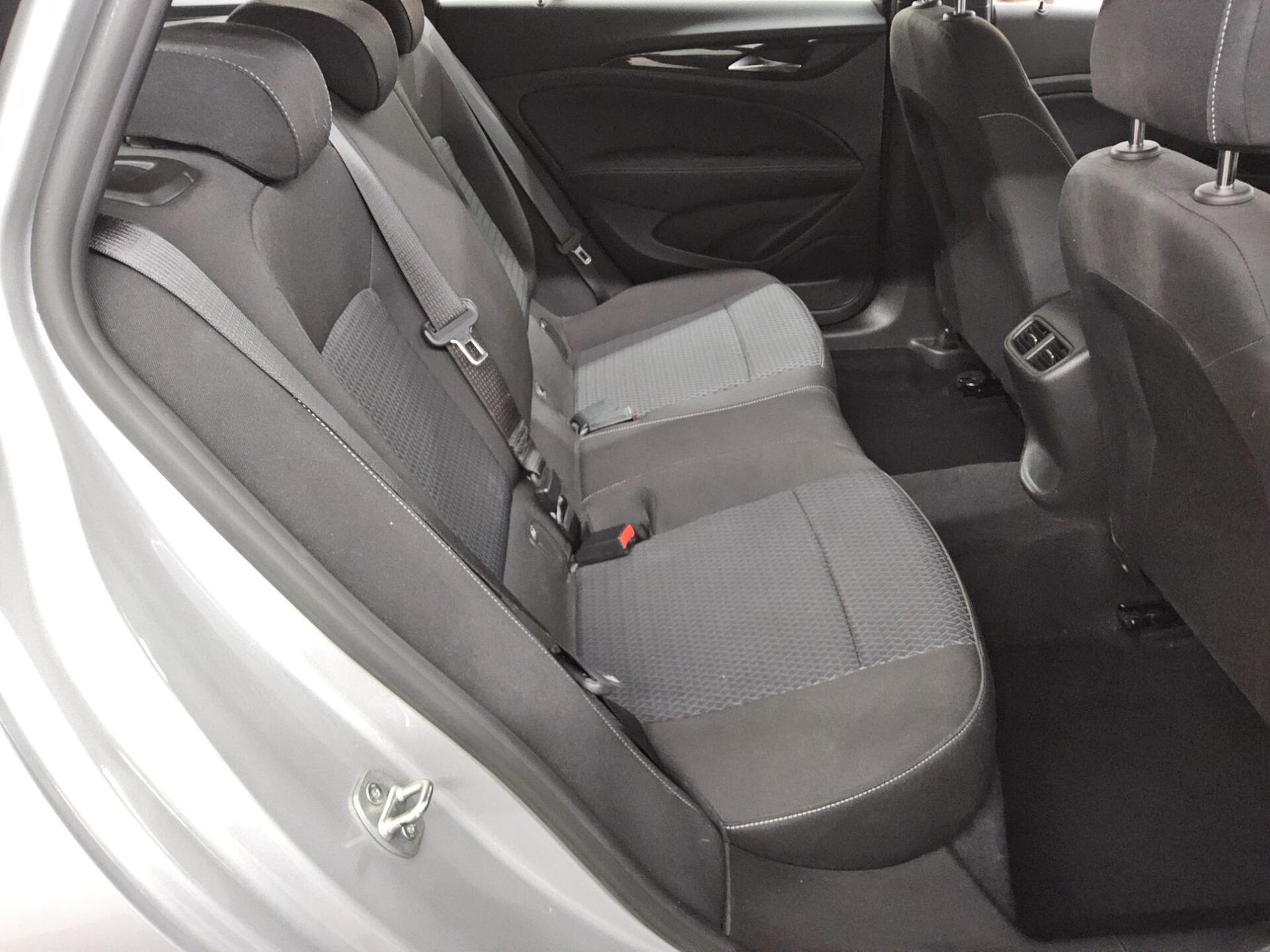 Opel Insignia ST 2.0 D Elegance Navi LED PDC 13