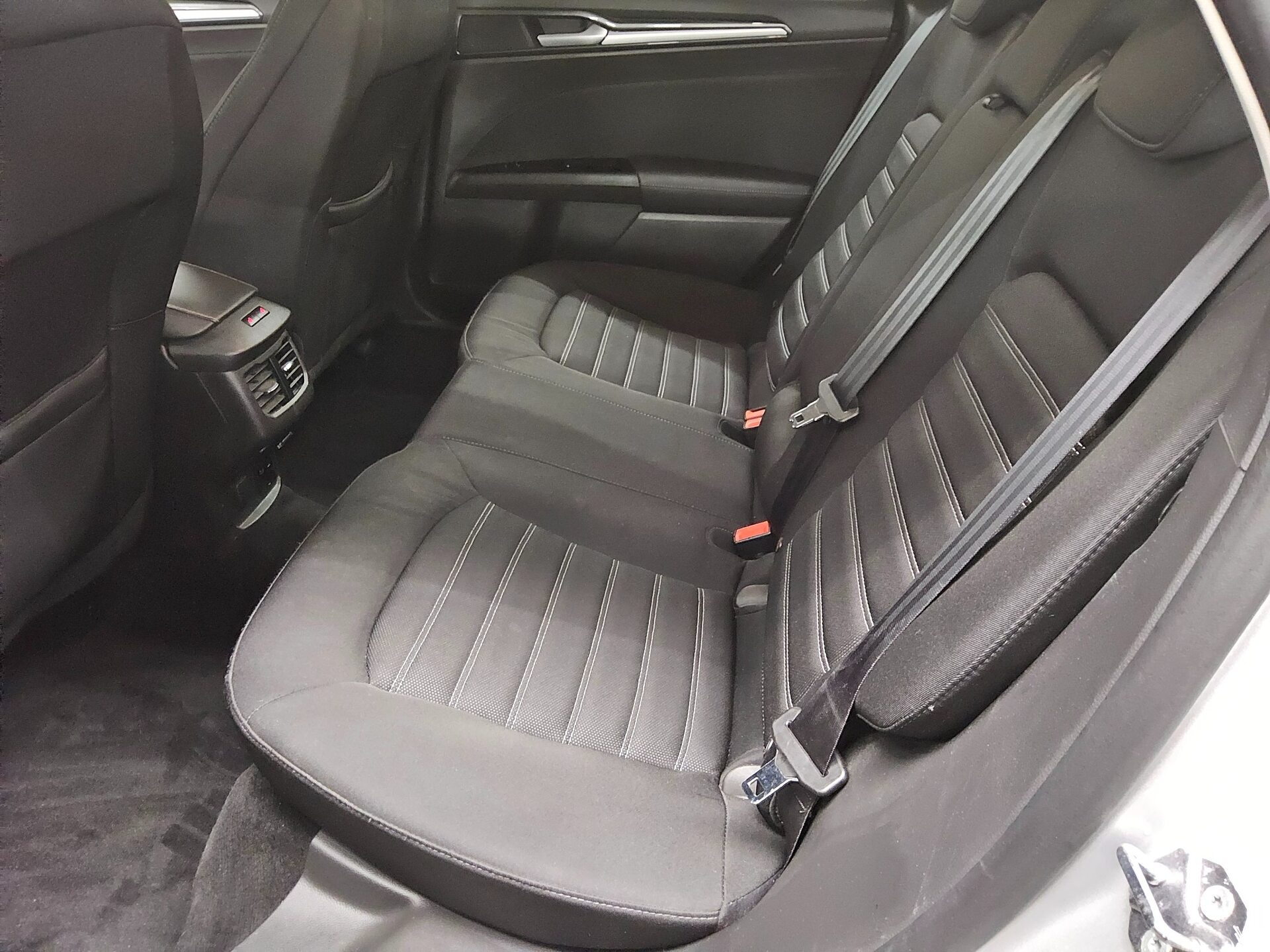 Ford Mondeo Turnier 2.0 EB Trend Navi LED 4xShz RfK 13